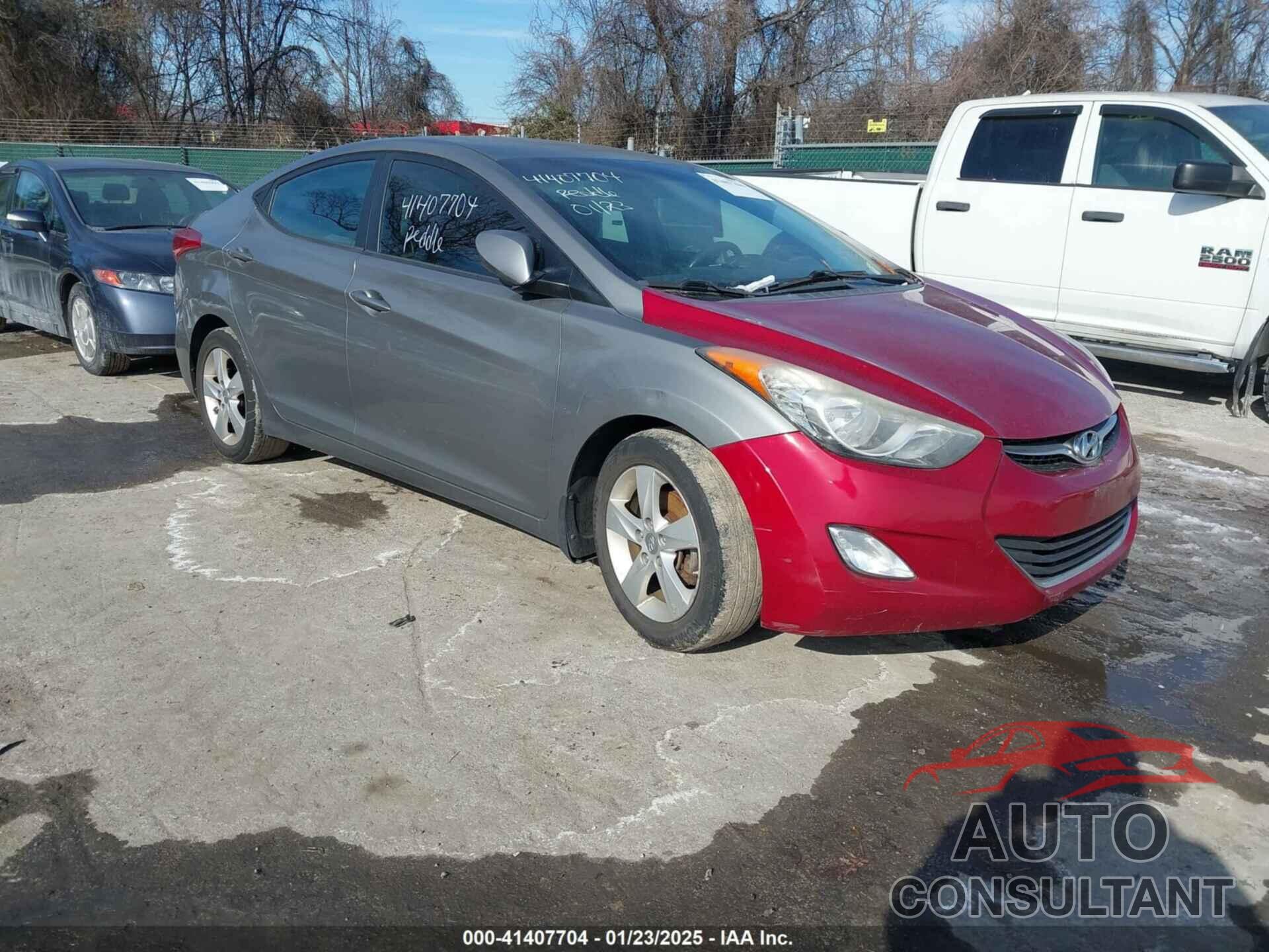 HYUNDAI ELANTRA 2013 - 5NPDH4AE3DH389043