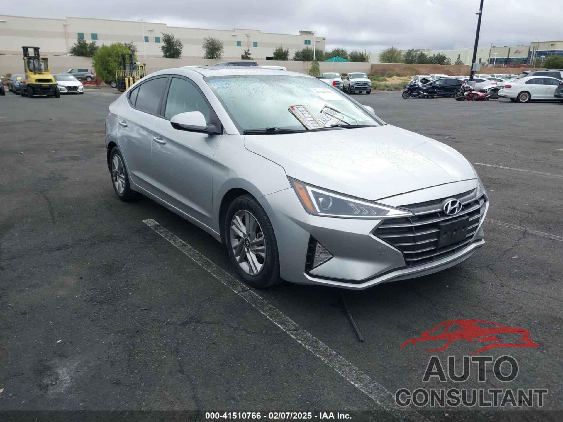HYUNDAI ELANTRA 2020 - KMHD84LF5LU015393