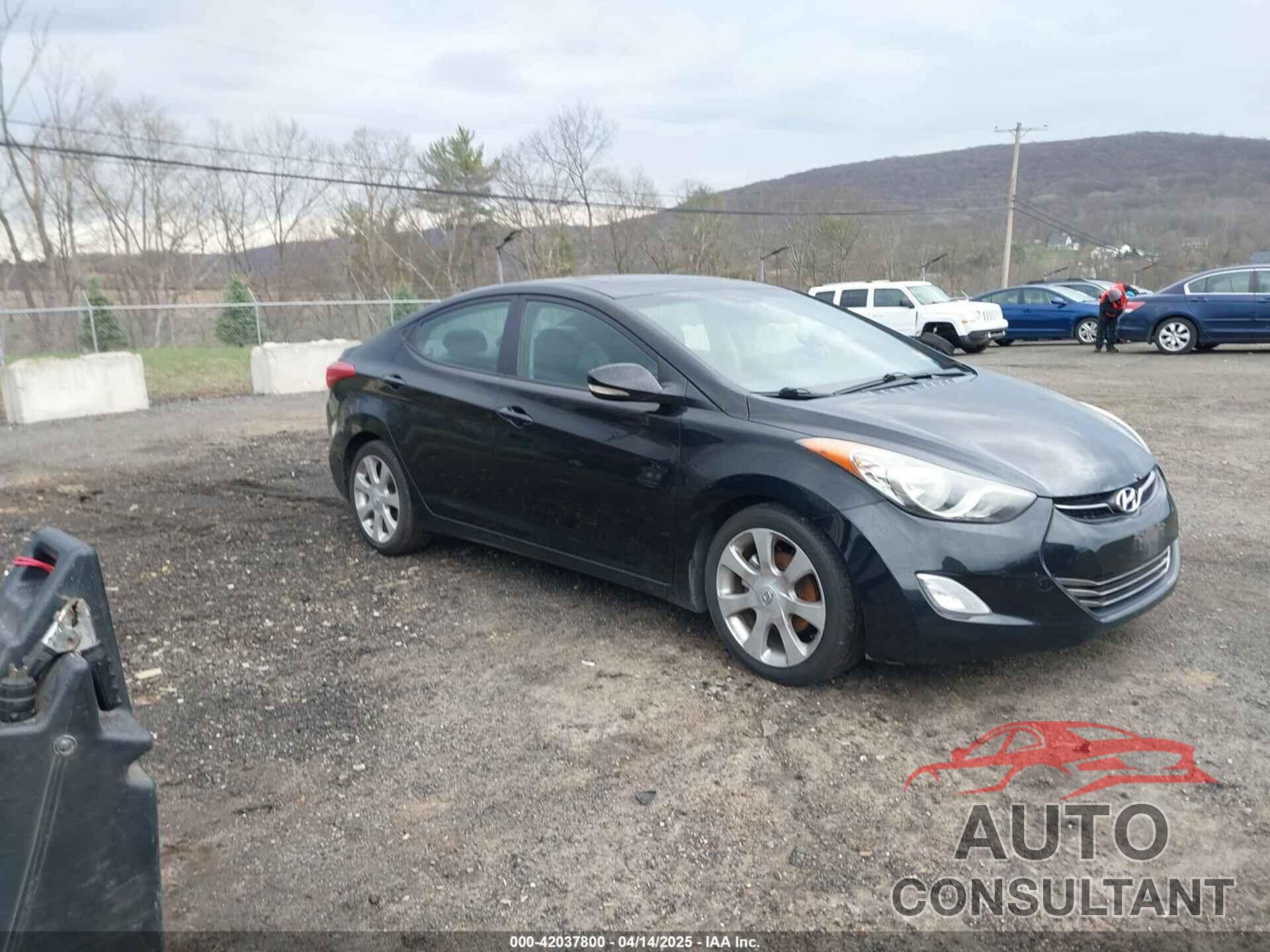HYUNDAI ELANTRA 2012 - KMHDH4AE6CU187099