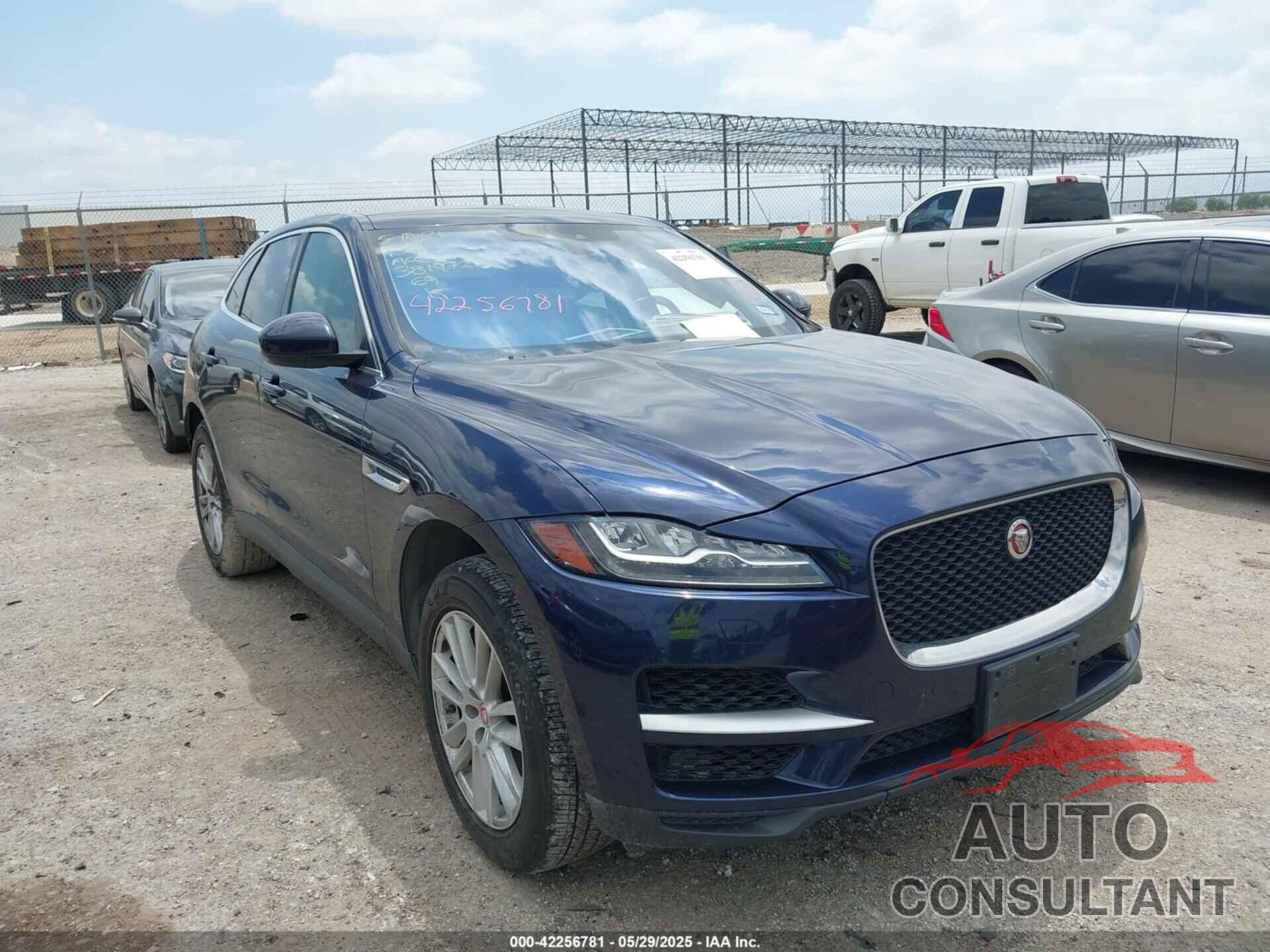 JAGUAR F-PACE 2017 - SADCK2BN5HA095497