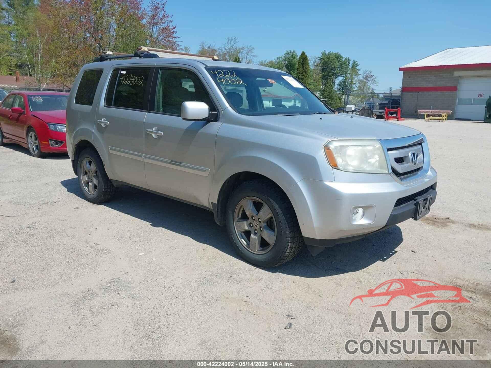 HONDA PILOT 2011 - 5FNYF4H64BB020130