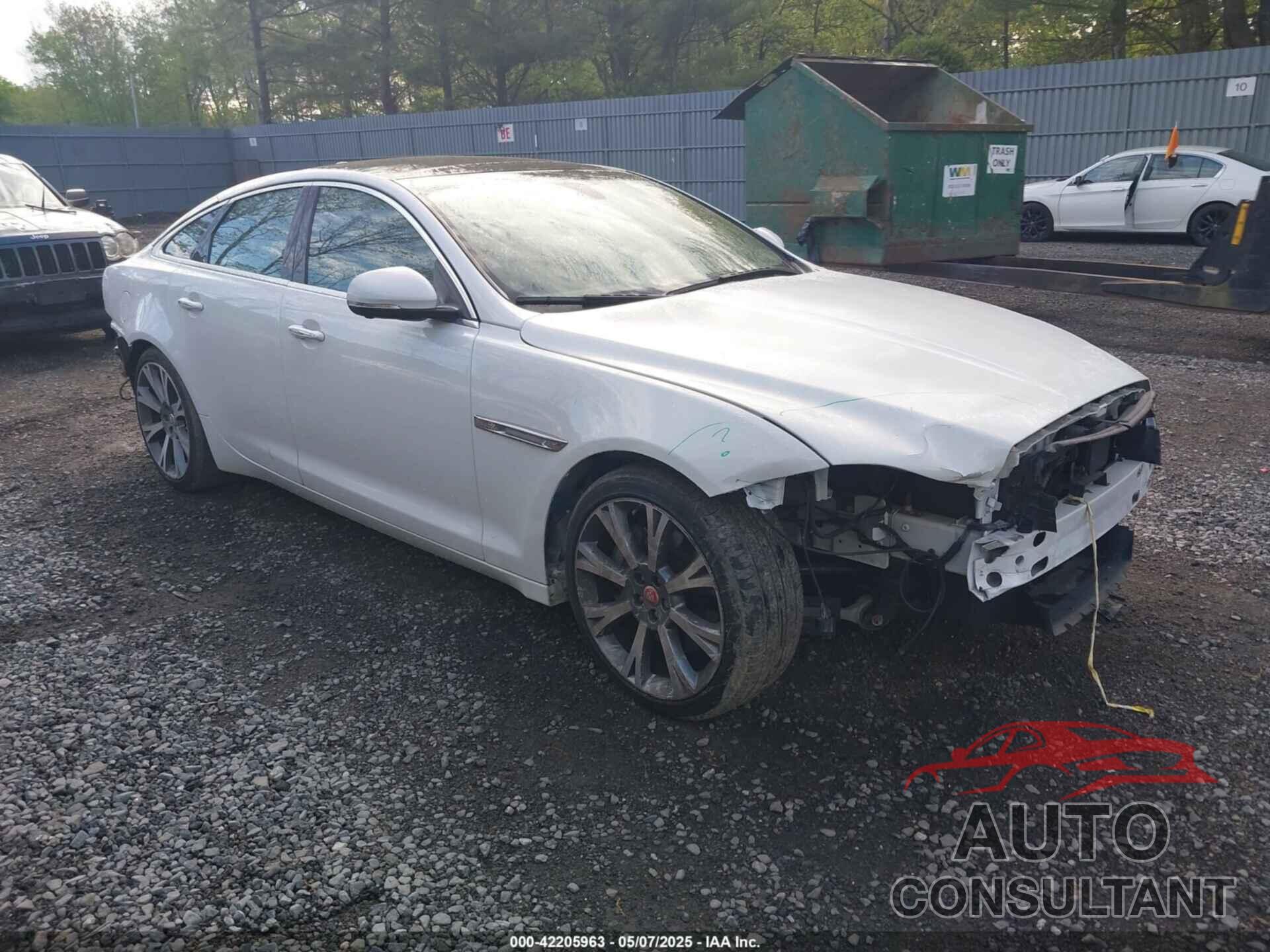 JAGUAR XJ 2017 - SAJXJ1GD0H8W08934