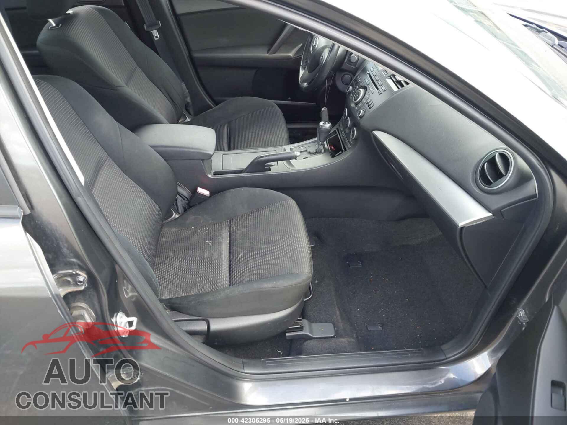 MAZDA MAZDA3 2013 - JM1BL1V79D1735295