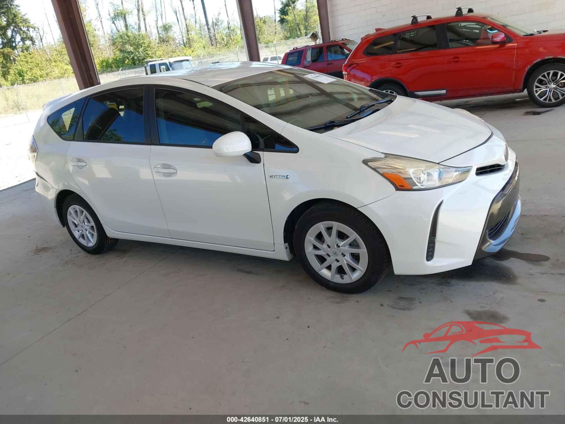 TOYOTA PRIUS V 2015 - JTDZN3EU0FJ036313