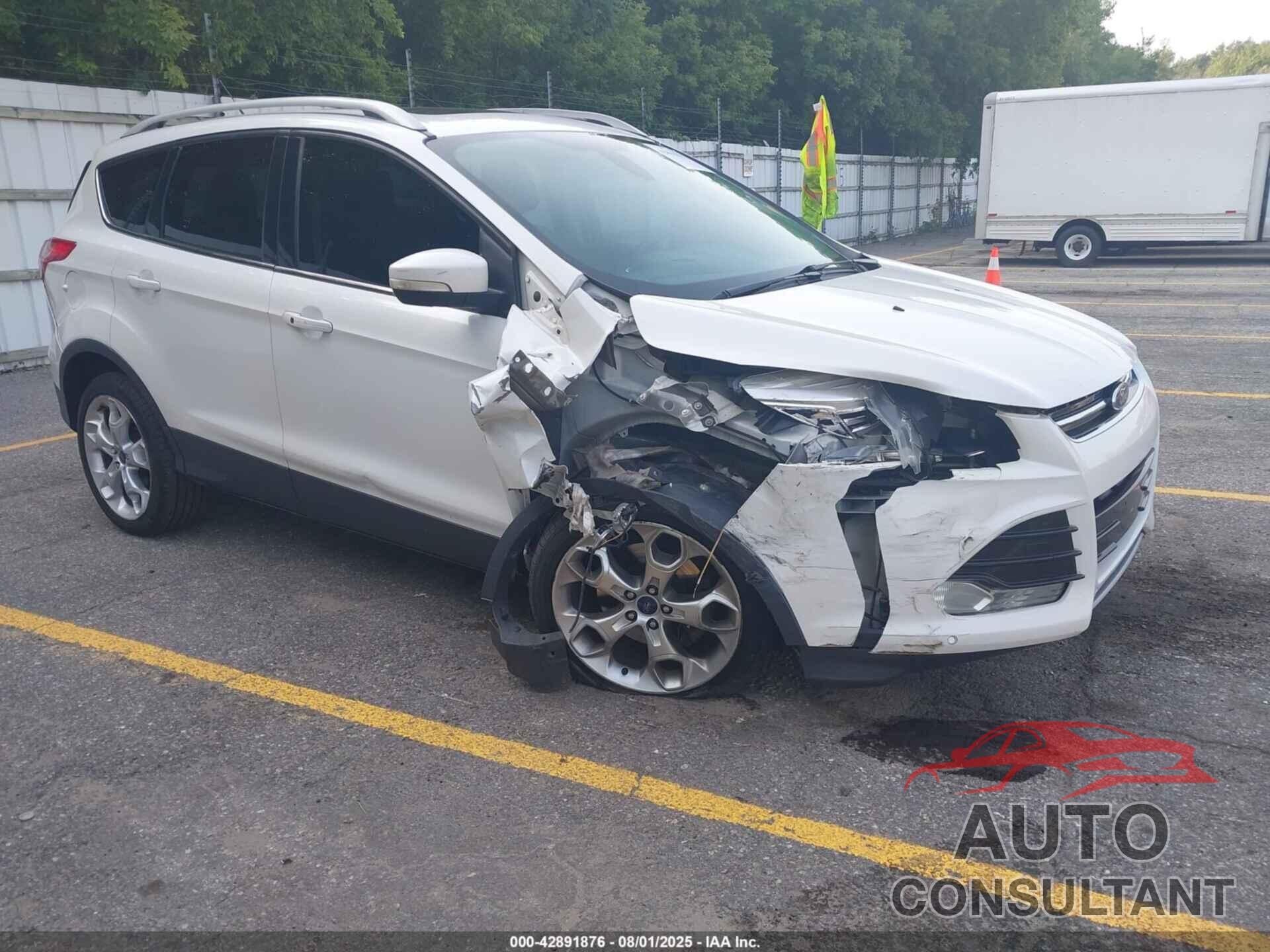 FORD ESCAPE 2015 - 1FMCU9J90FUC46367