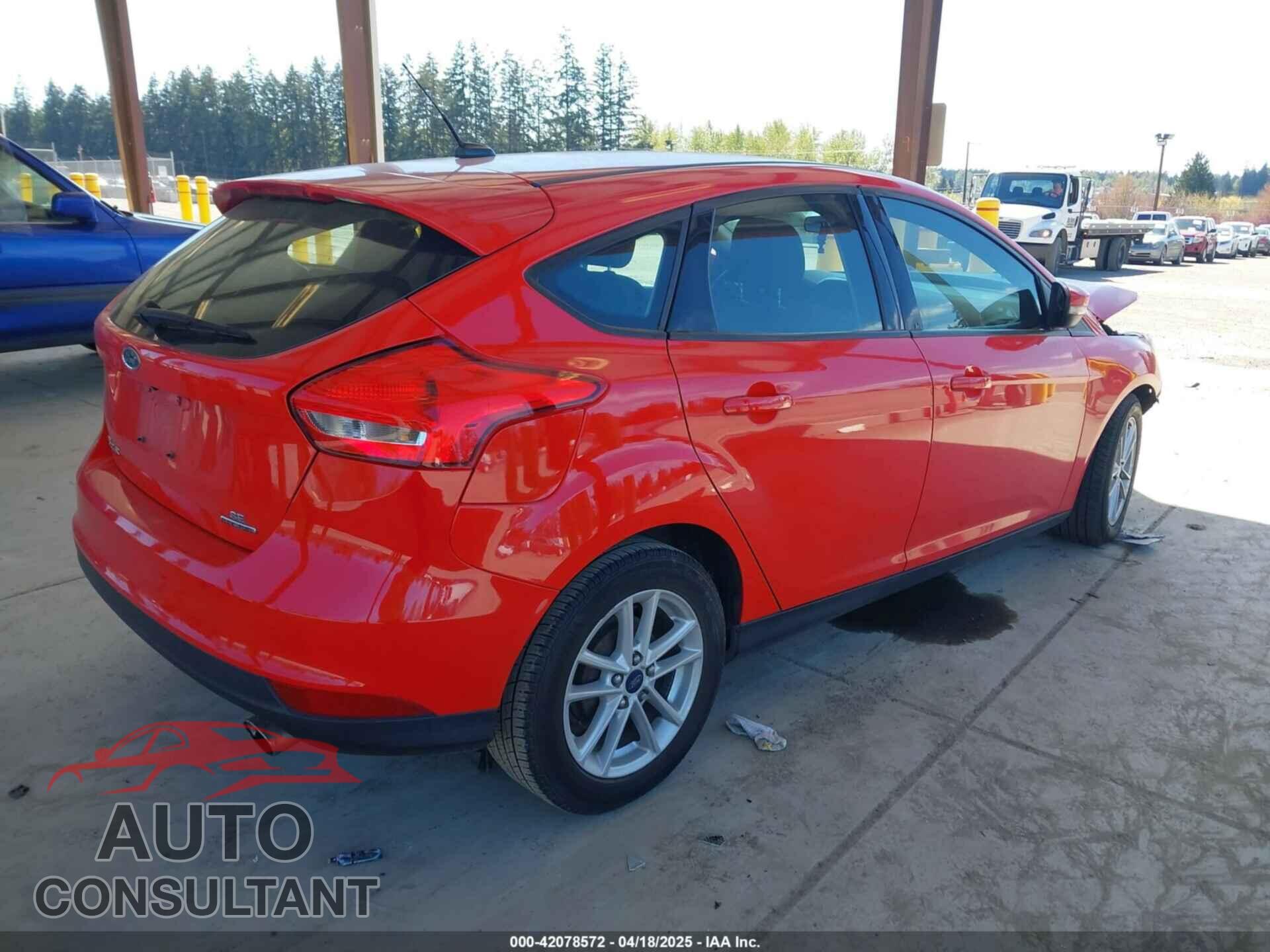 FORD FOCUS 2015 - 1FADP3K25FL294442
