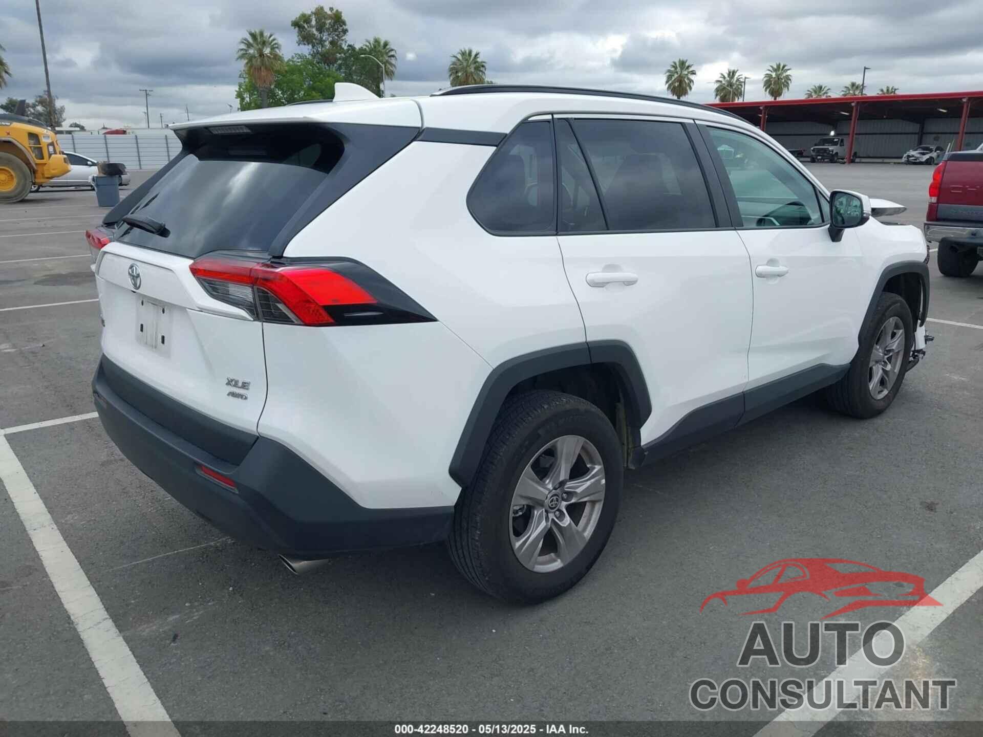 TOYOTA RAV4 2022 - 2T3P1RFV6NW315780