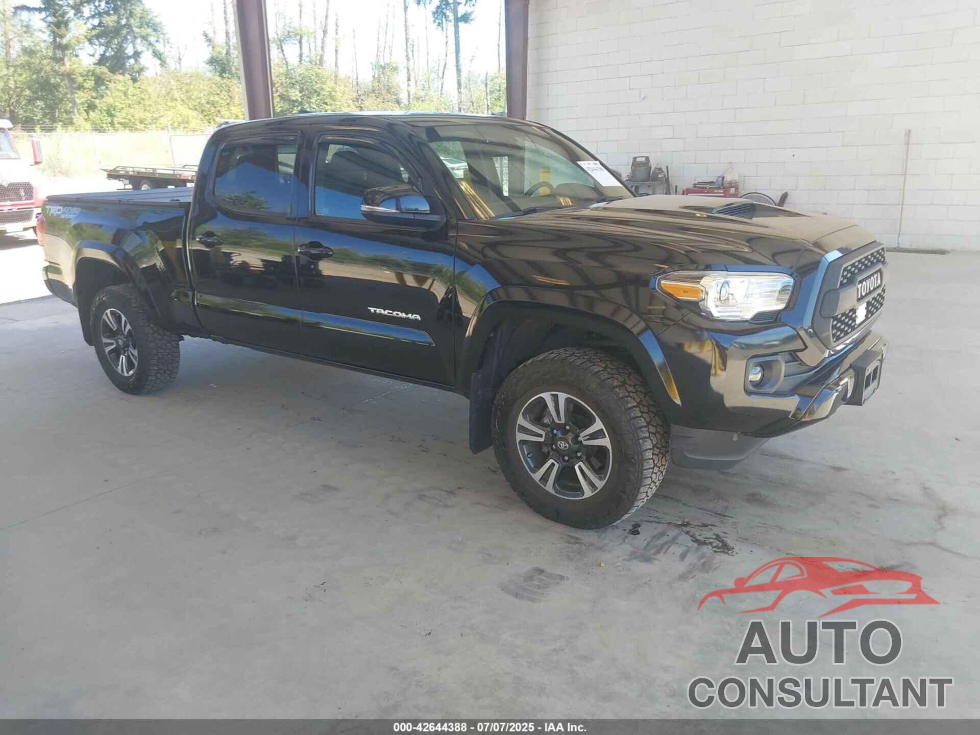TOYOTA TACOMA 2018 - 5TFDZ5BN8JX035245