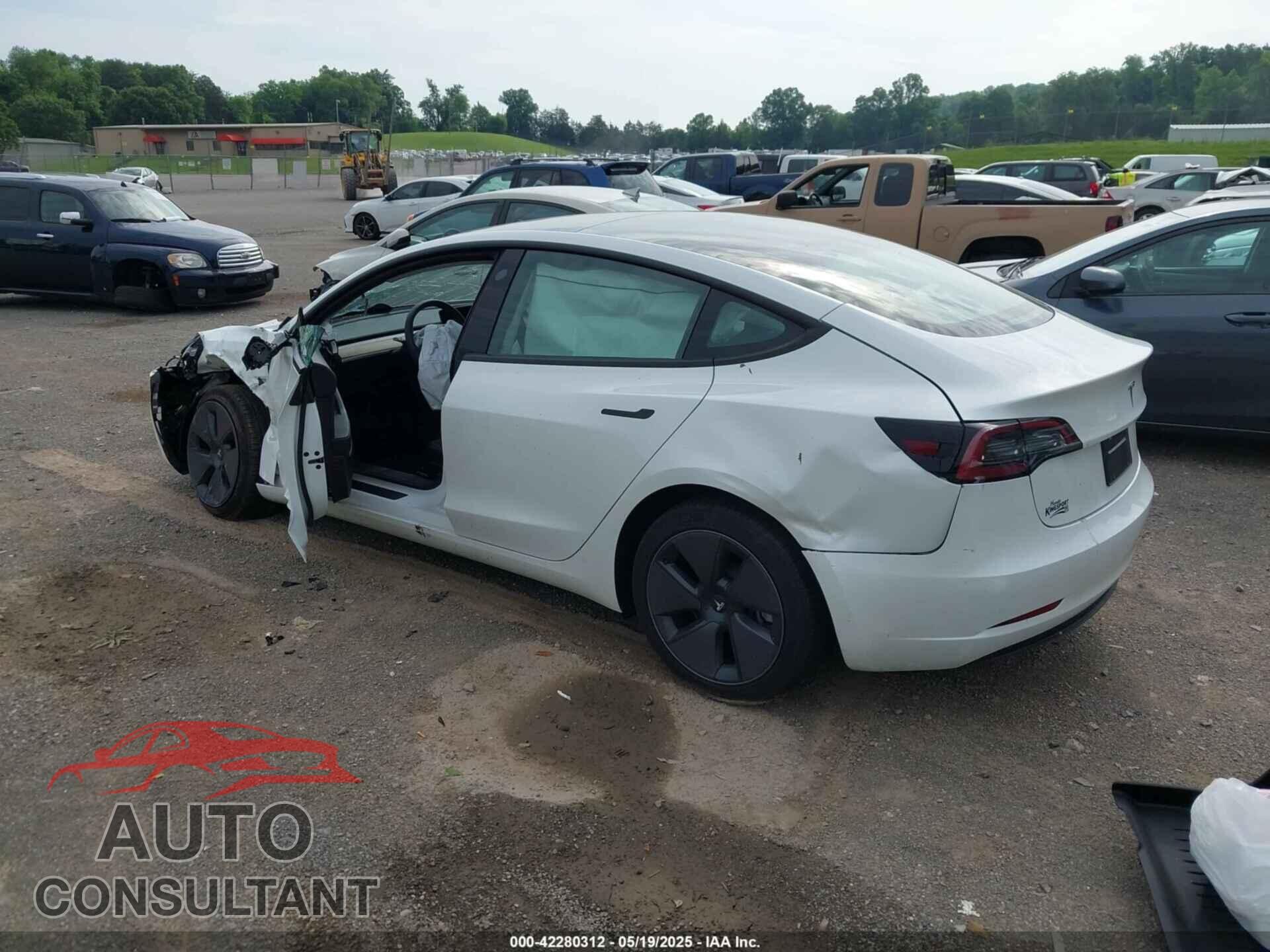 TESLA MODEL 3 2023 - 5YJ3E1EA4PF644621