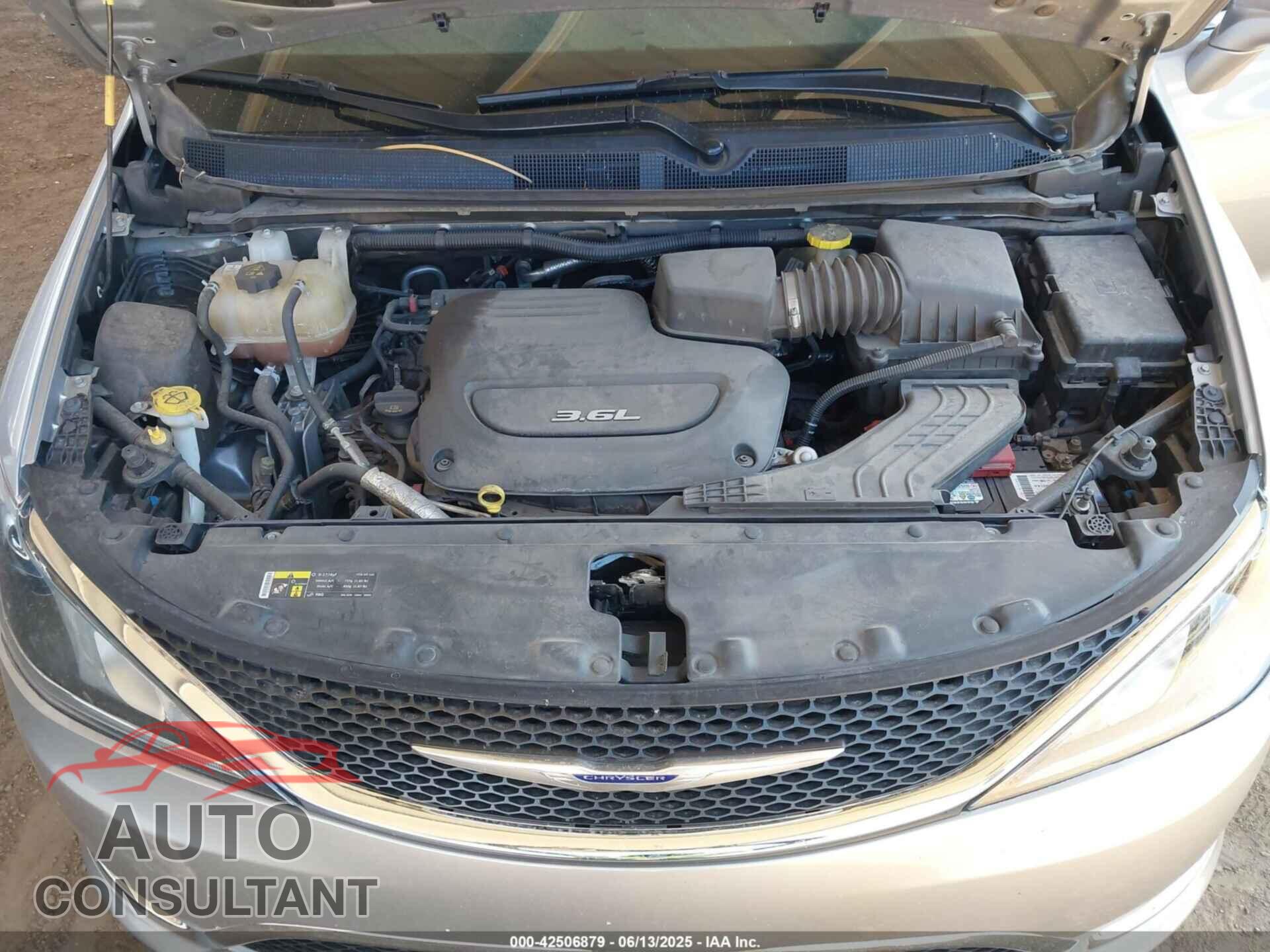 CHRYSLER PACIFICA 2017 - 2C4RC1BG2HR702336
