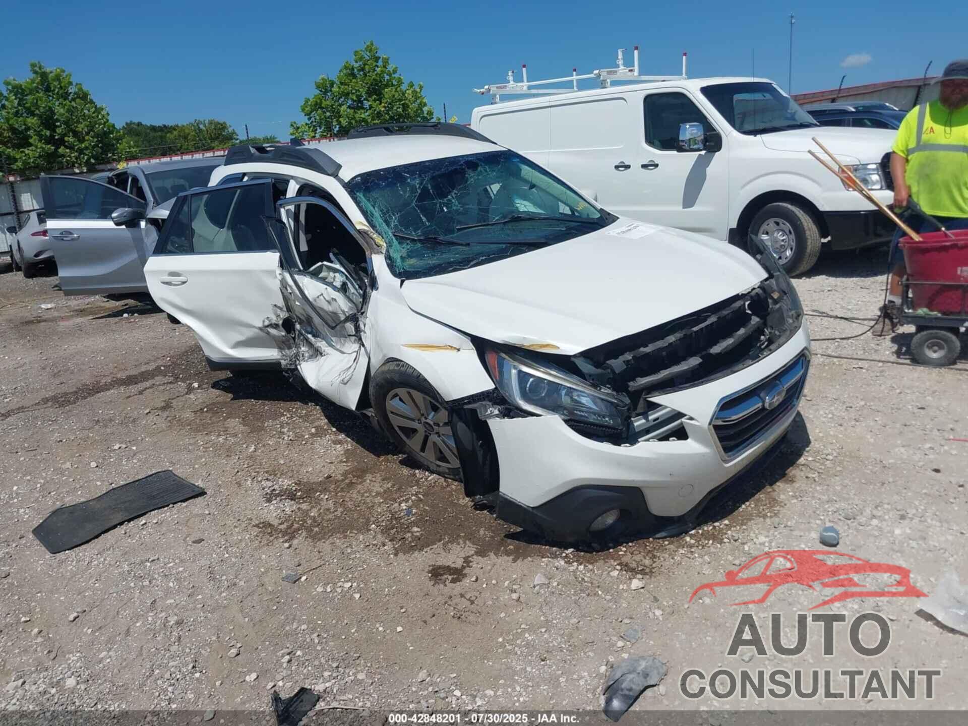 SUBARU OUTBACK 2018 - 4S4BSAFC9J3357540