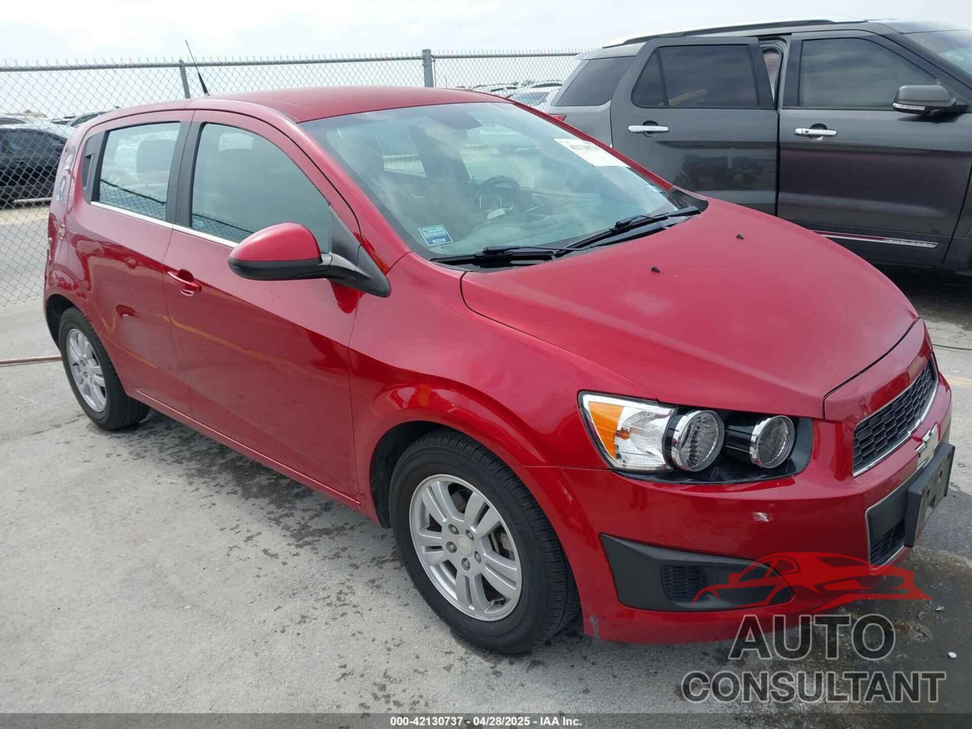 CHEVROLET SONIC 2013 - 1G1JC6SH6D4194073