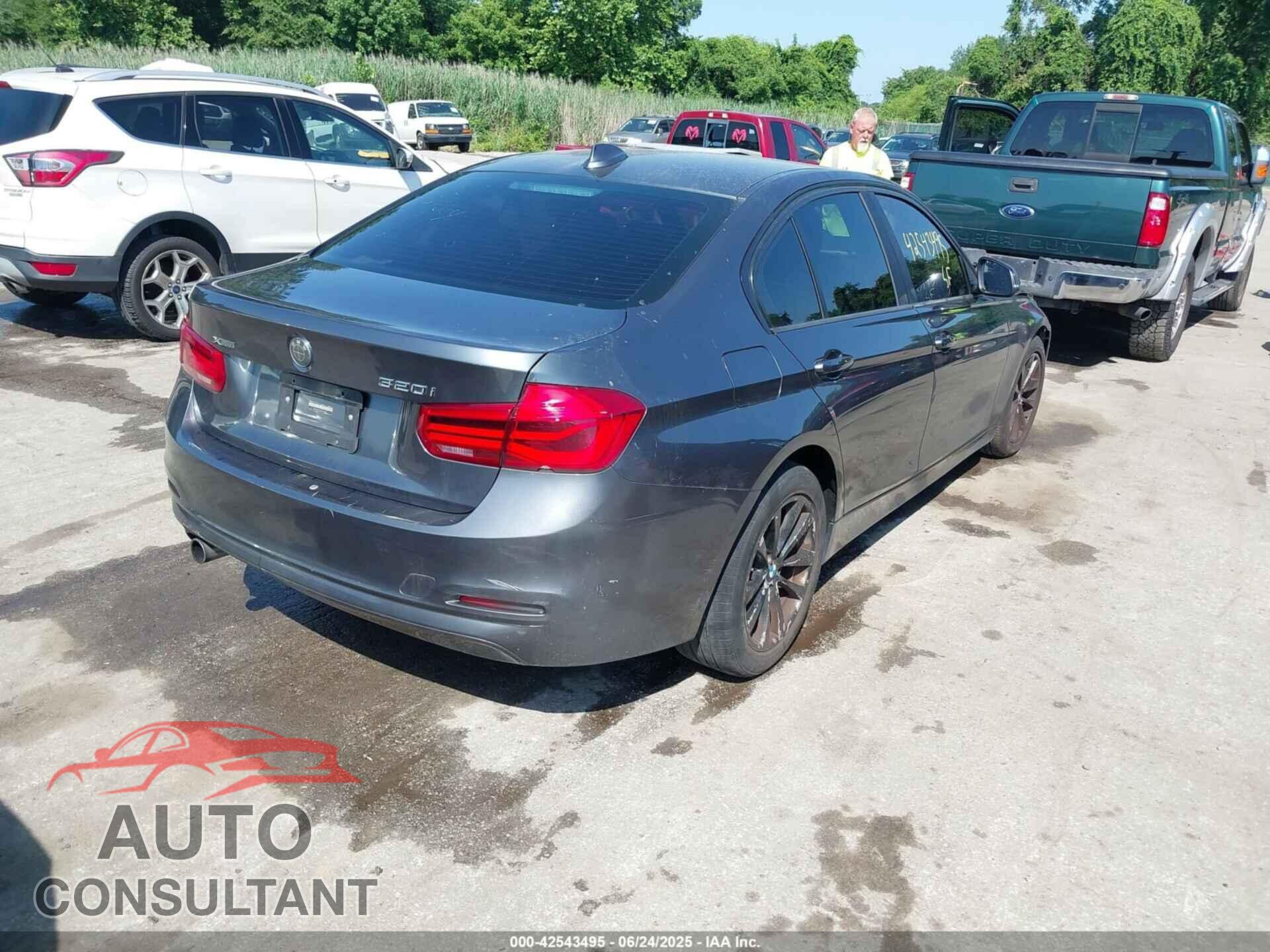 BMW 320I 2016 - WBA8E5G55GNU19927