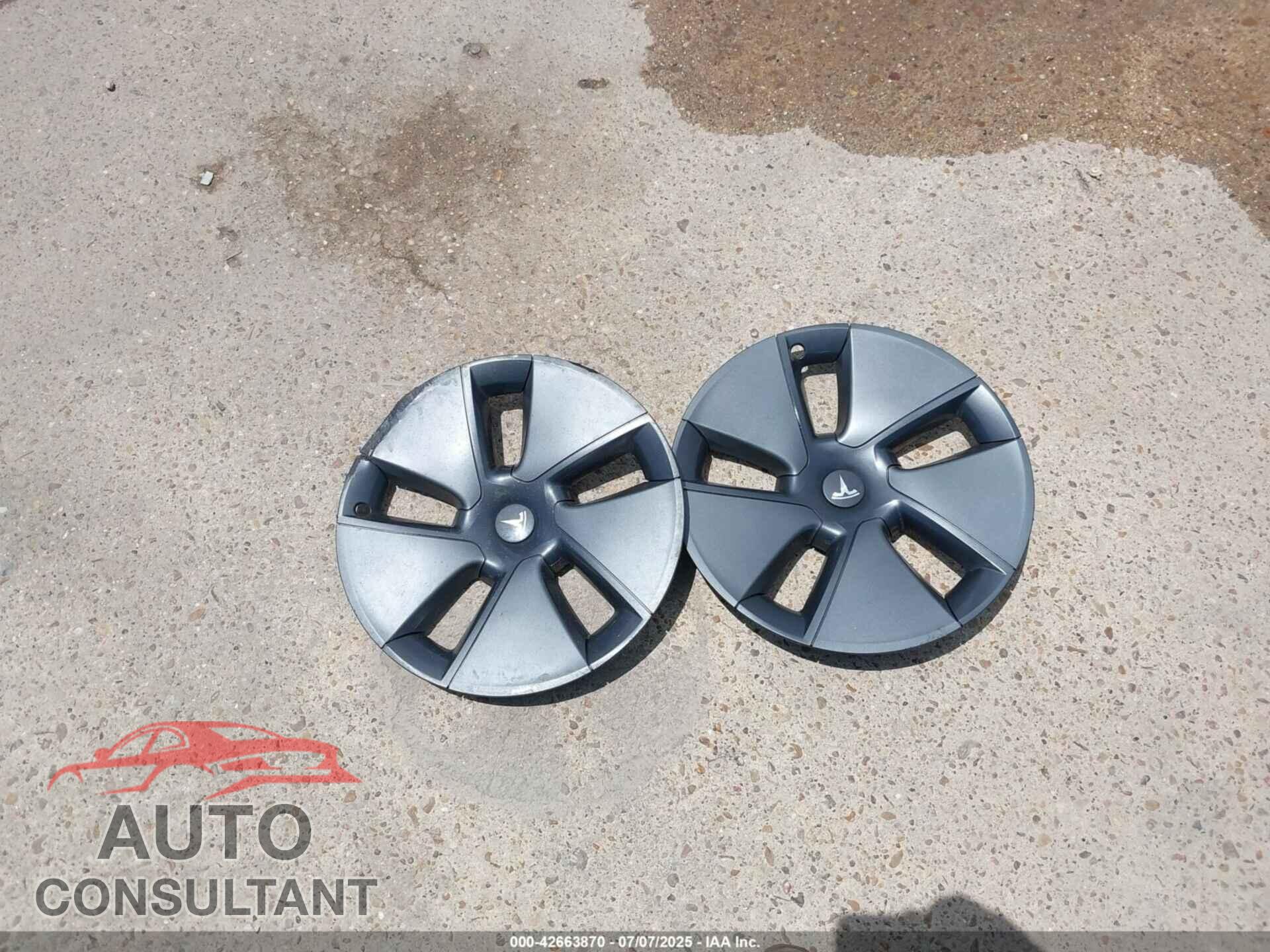 TESLA MODEL 3 2021 - 5YJ3E1EA1MF096332
