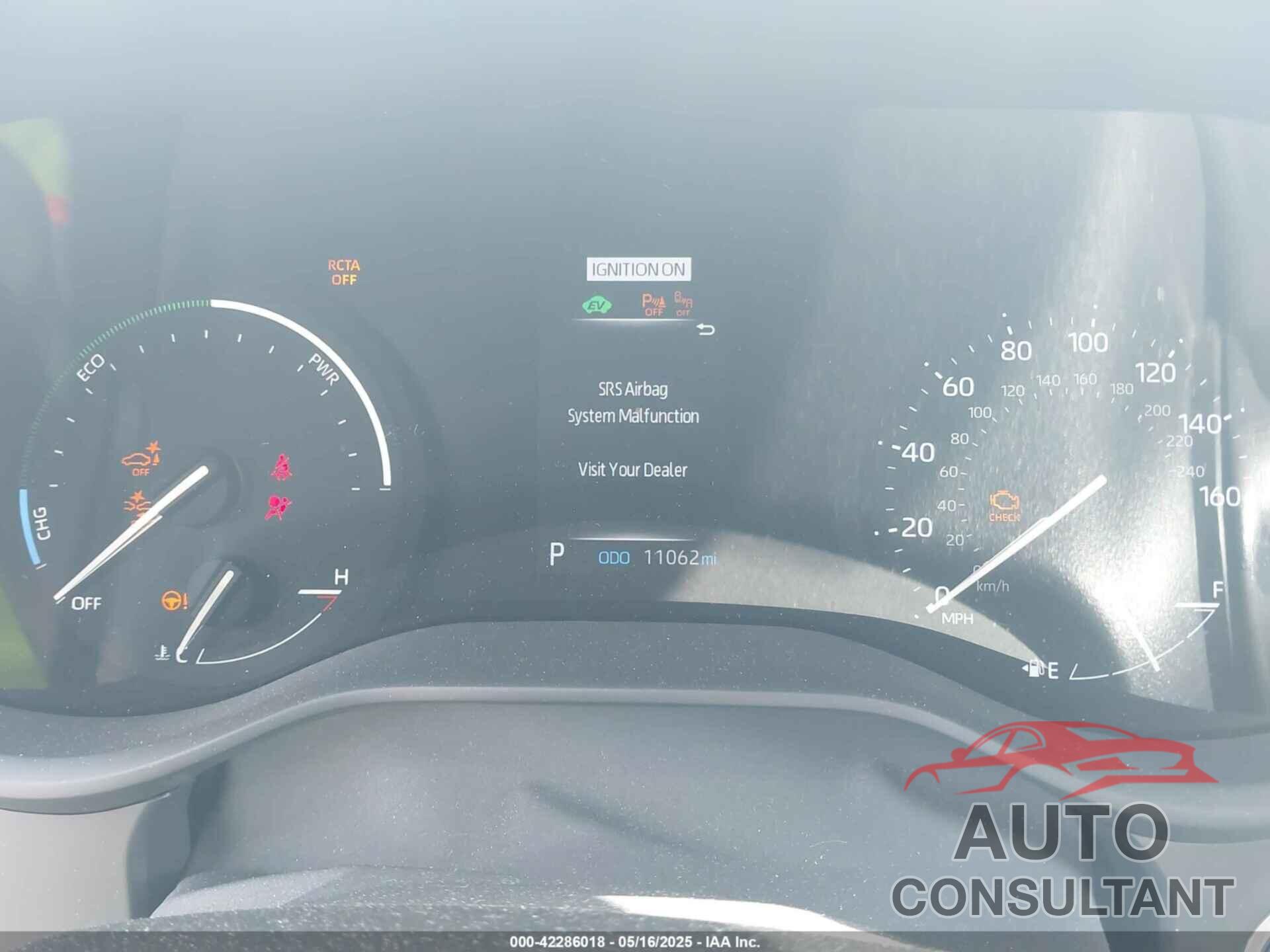 TOYOTA SIENNA 2022 - 5TDYSKFC2NS042734