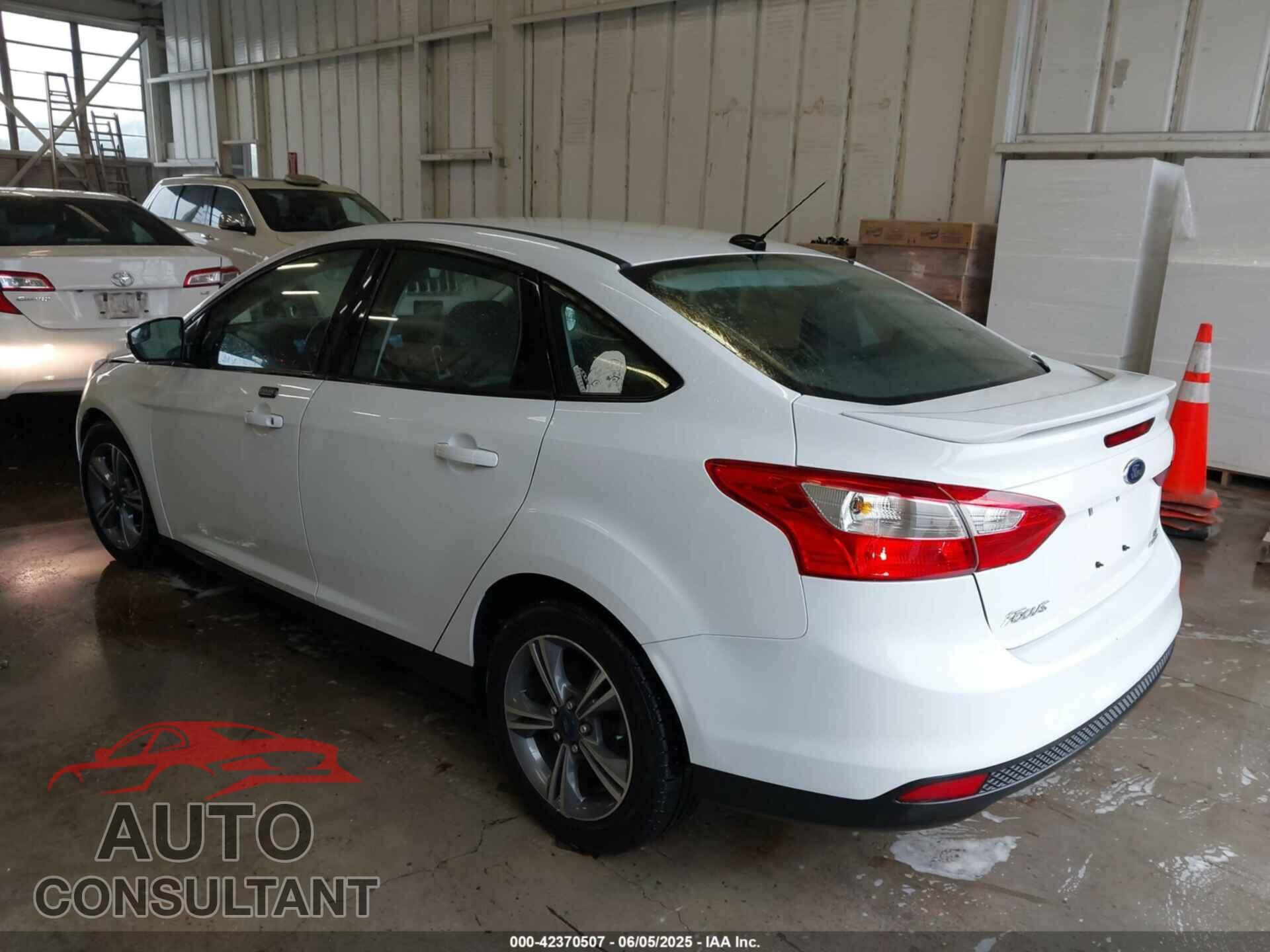 FORD FOCUS 2014 - 1FADP3F20EL339280