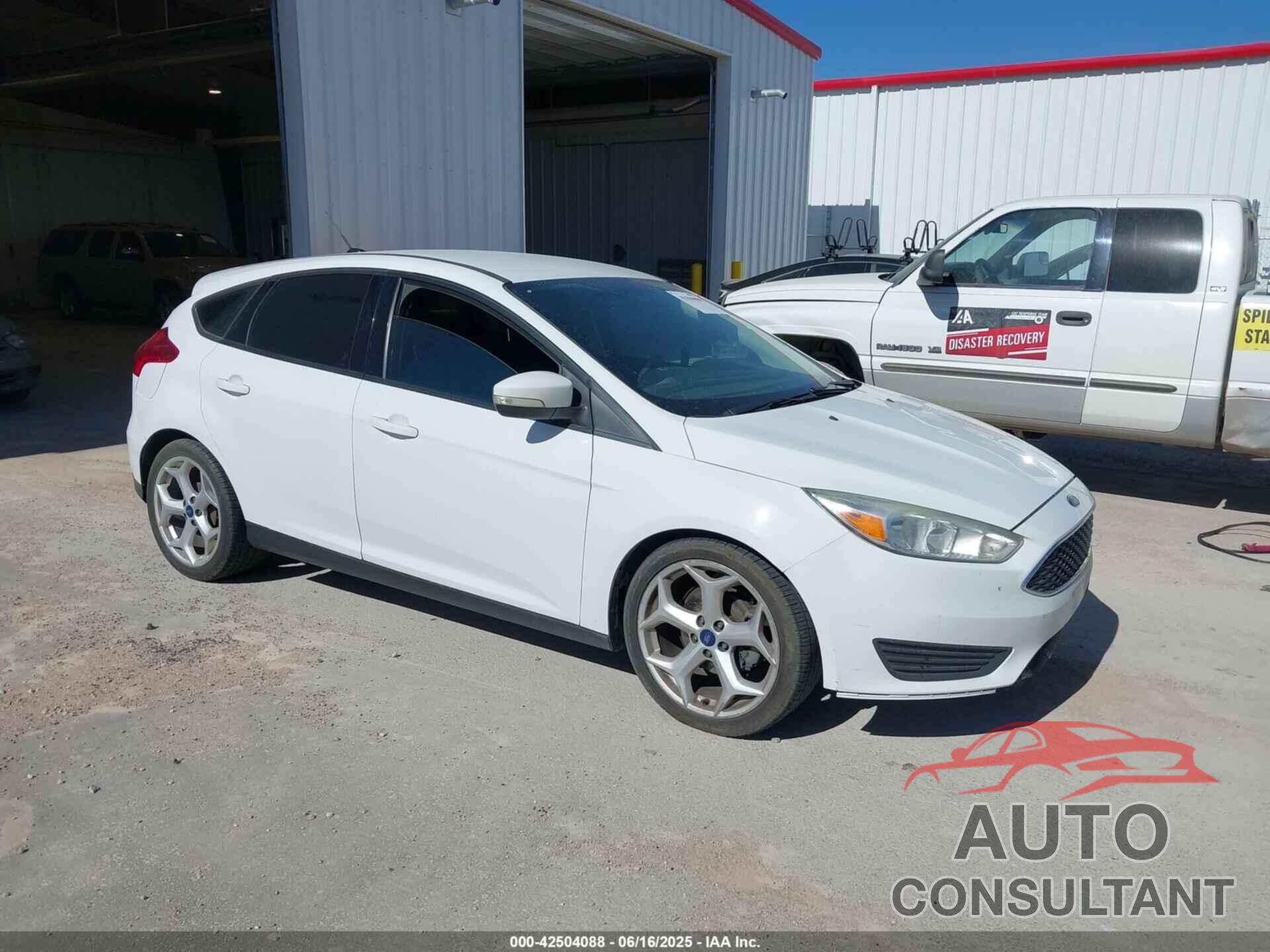 FORD FOCUS 2017 - 1FADP3K22HL259179