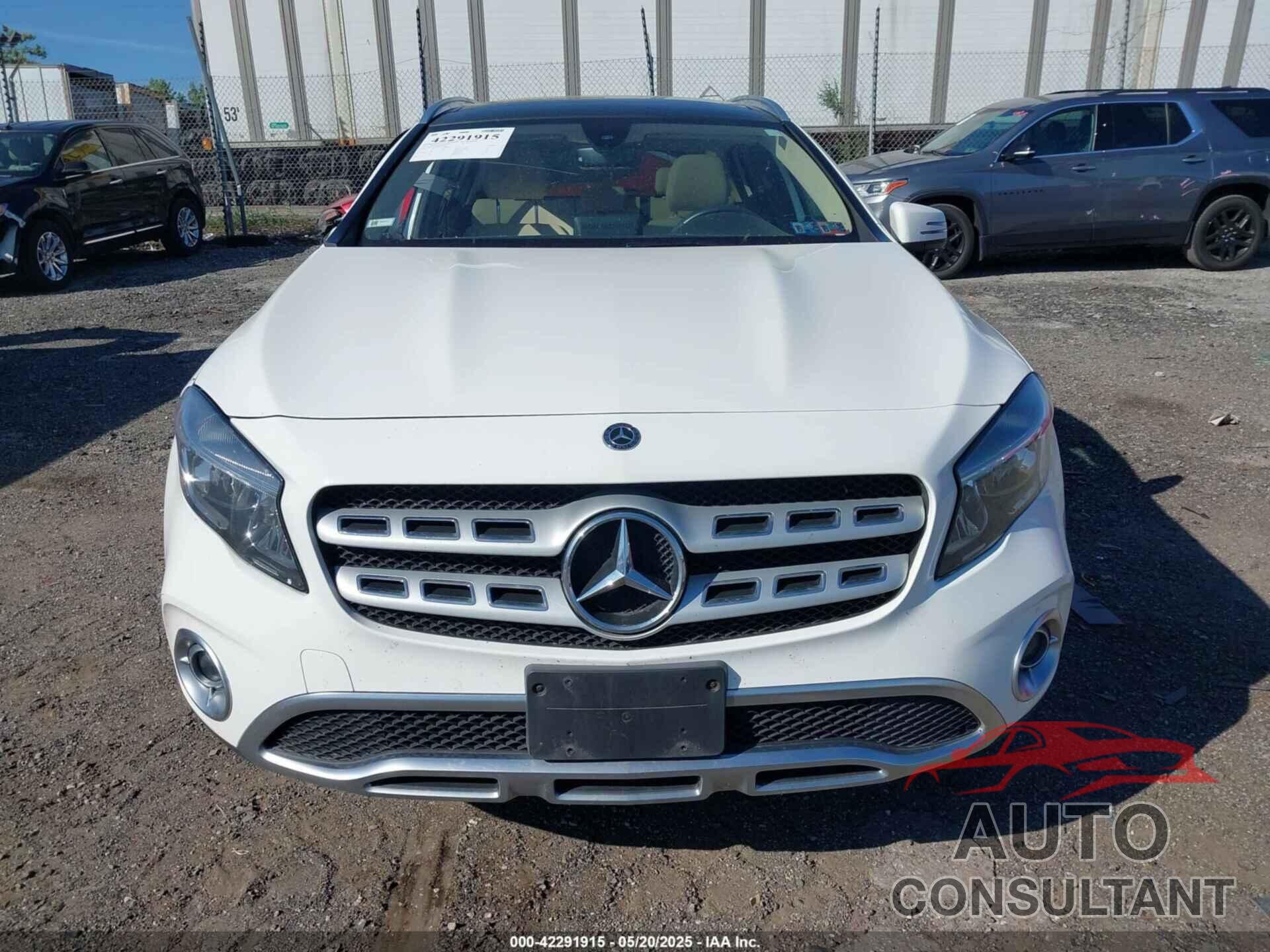 MERCEDES-BENZ GLA 250 2019 - WDCTG4GBXKU003890