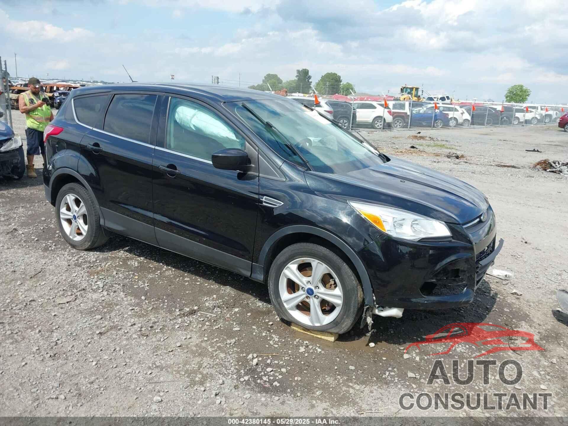 FORD ESCAPE 2015 - 1FMCU0G75FUA54234