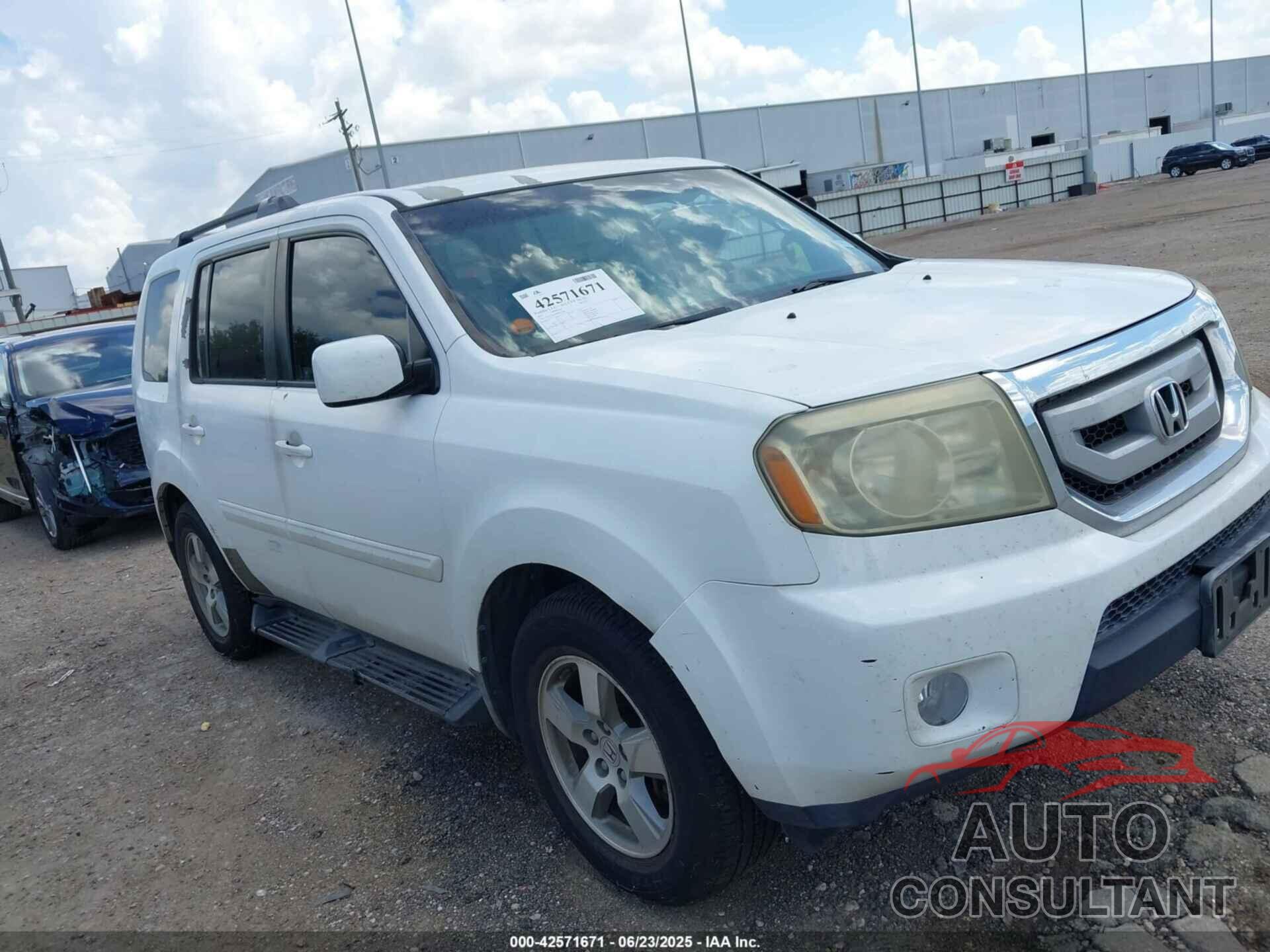 HONDA PILOT 2011 - 5FNYF3H49BB033738