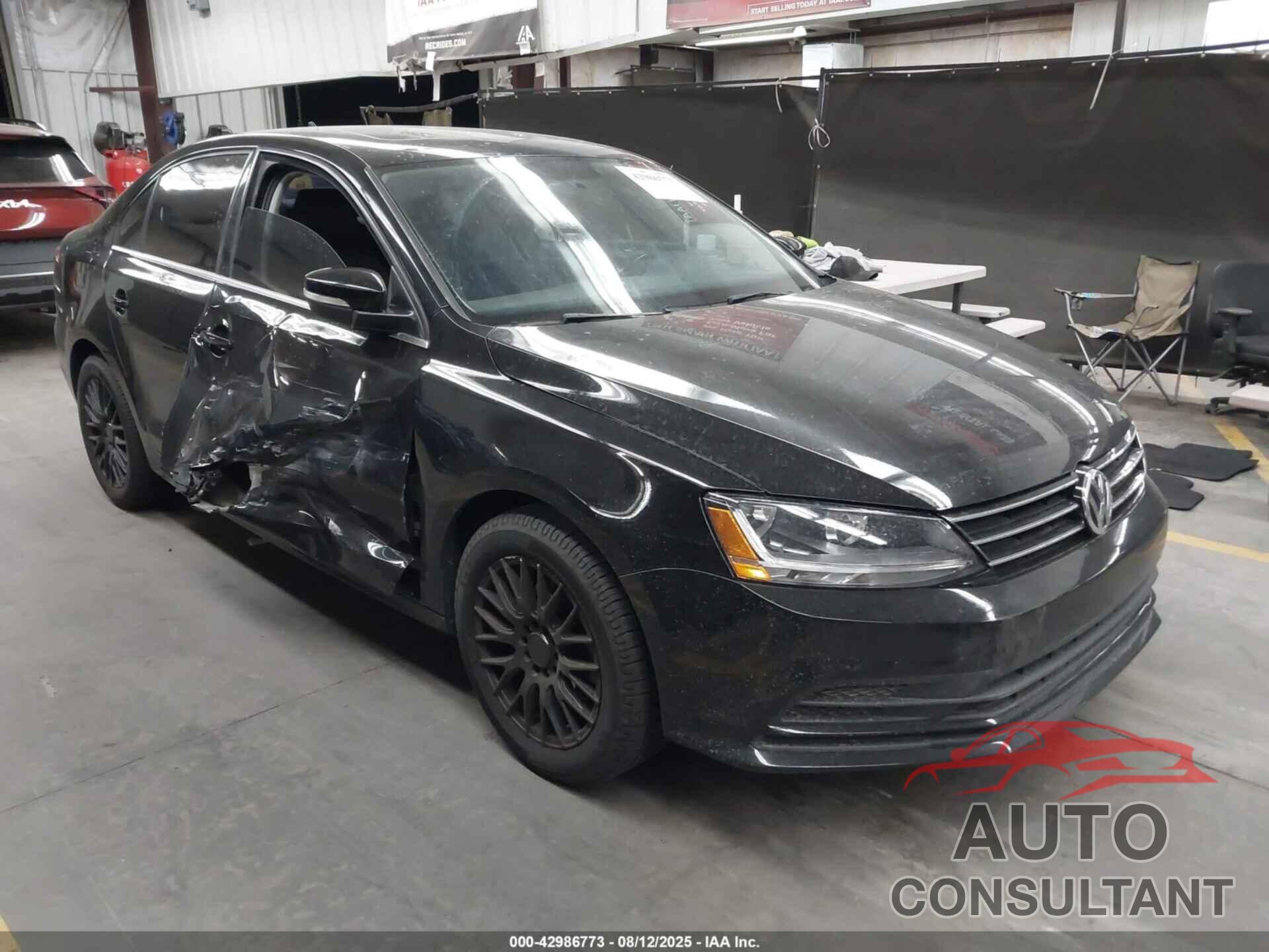 VOLKSWAGEN JETTA 2017 - 3VWDB7AJ3HM256747