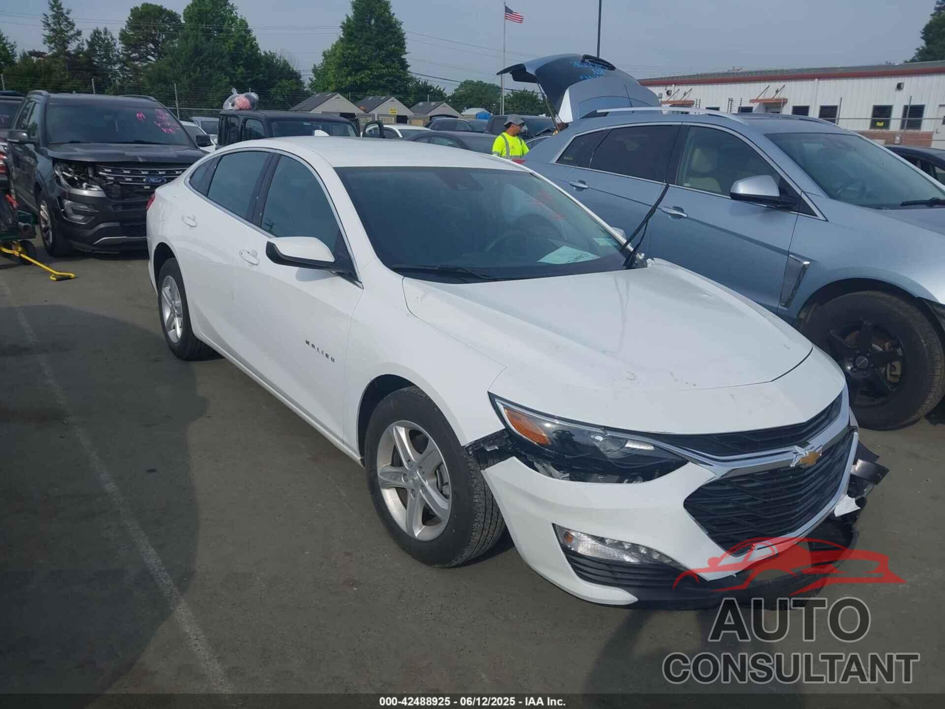 CHEVROLET MALIBU 2024 - 1G1ZD5ST2RF226088
