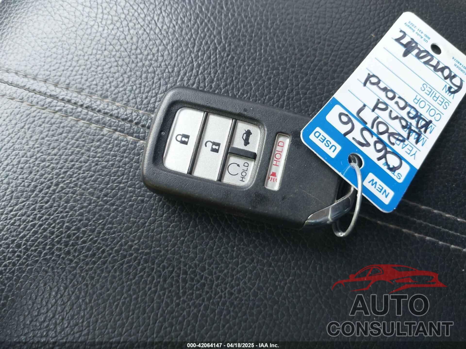 HONDA ACCORD 2017 - 1HGCR3F99HA042233