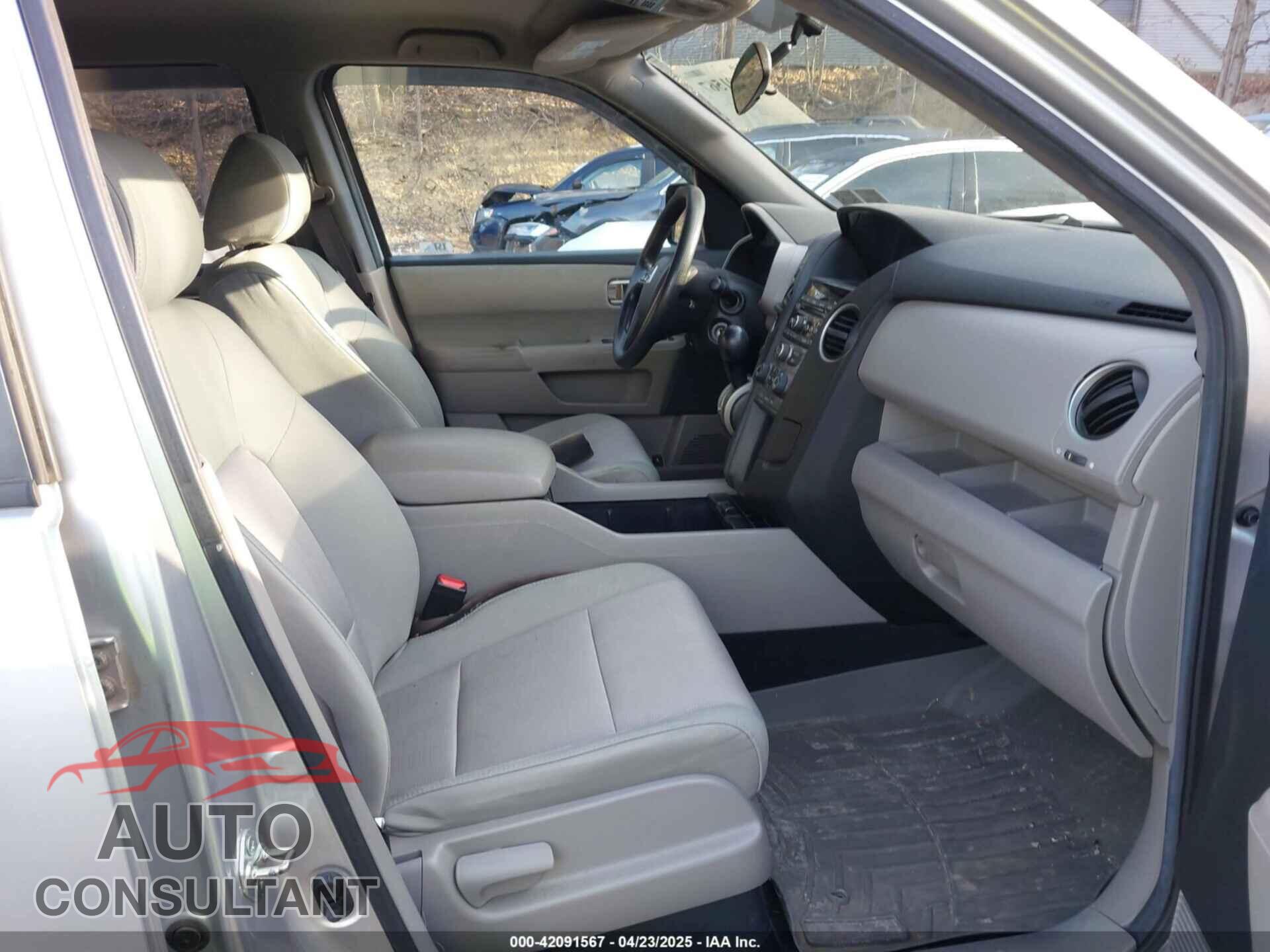 HONDA PILOT 2013 - 5FNYF4H45DB041148