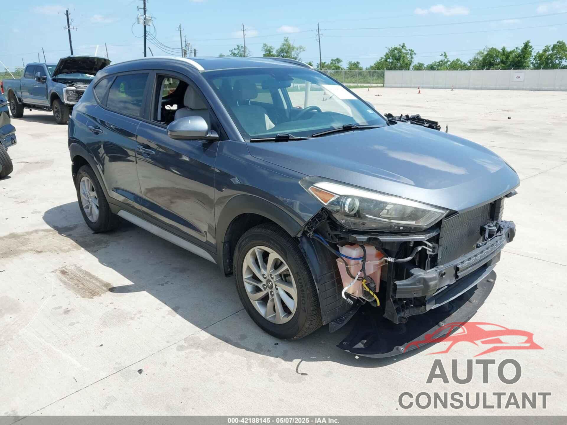 HYUNDAI TUCSON 2017 - KM8J33A45HU588735