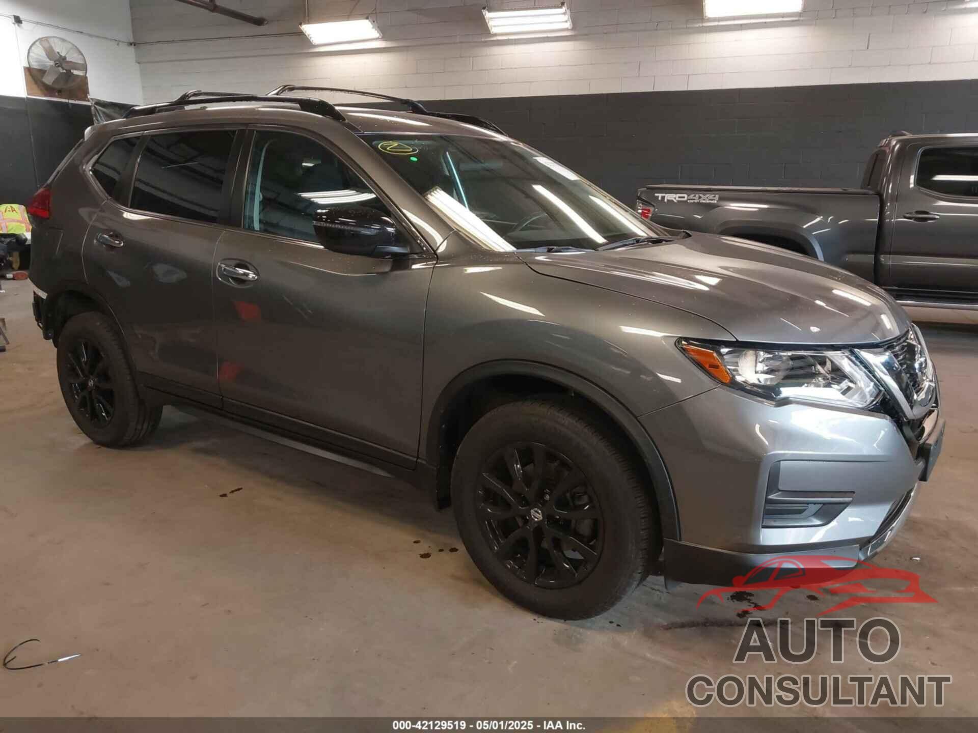 NISSAN ROGUE 2017 - 5N1AT2MV5HC809206