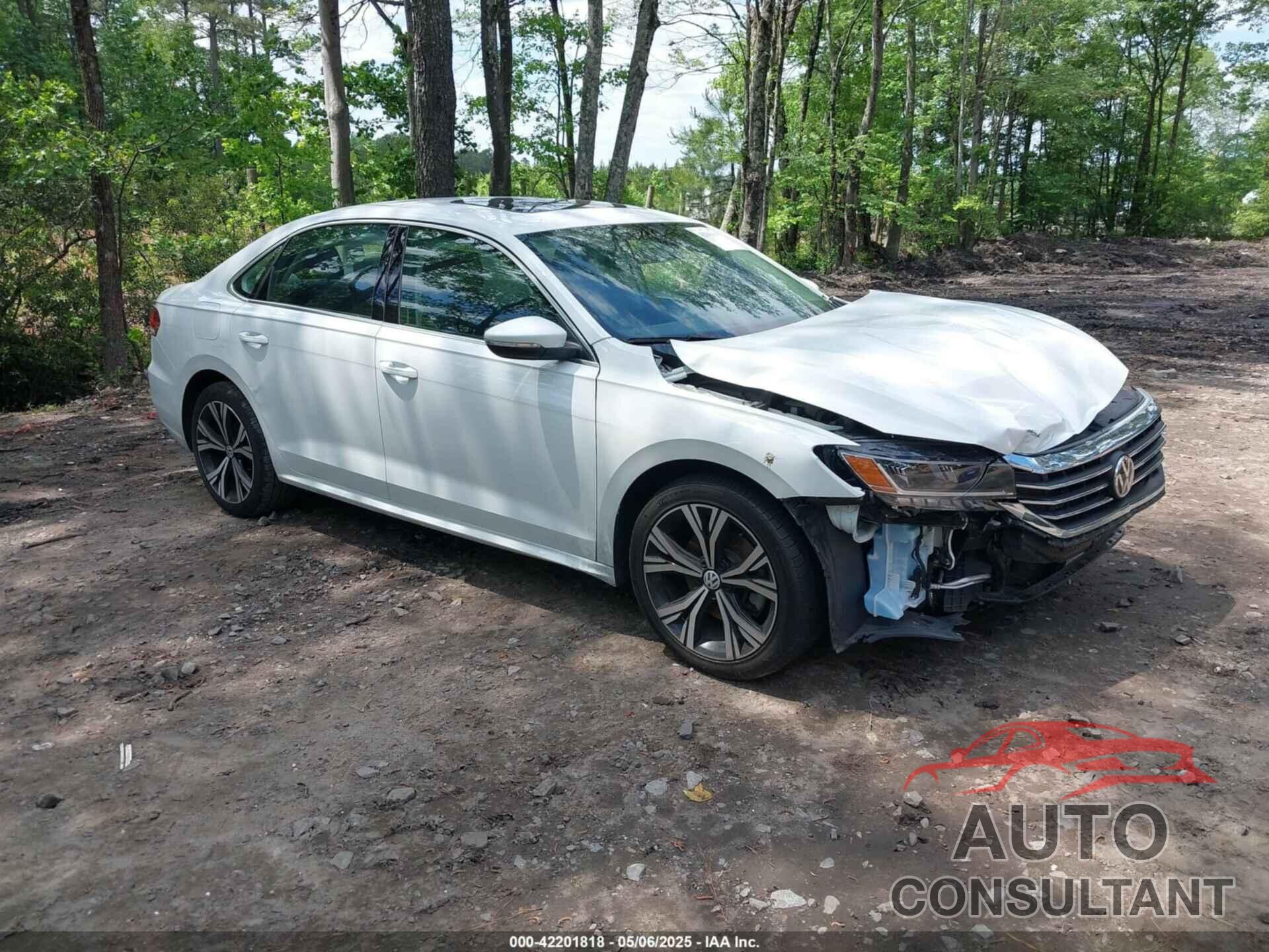 VOLKSWAGEN PASSAT 2021 - 1VWSA7A38MC014396