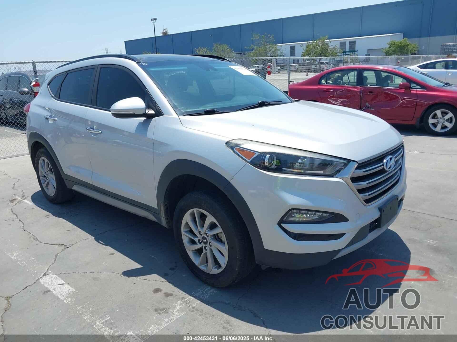 HYUNDAI TUCSON 2017 - KM8J3CA24HU316515