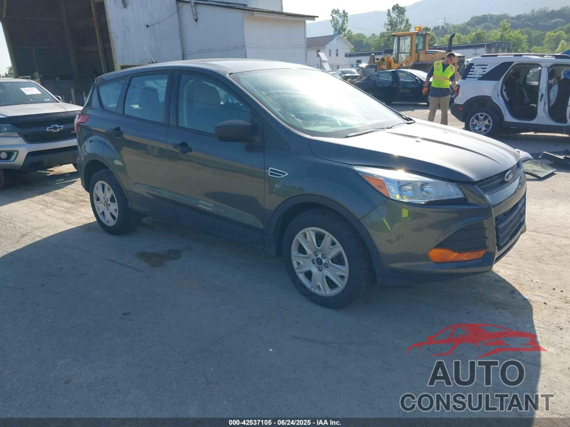 FORD ESCAPE 2015 - 1FMCU0F74FUA30251