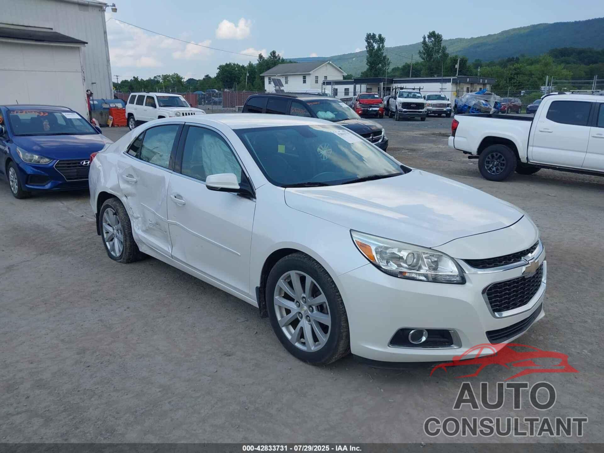 CHEVROLET MALIBU 2015 - 1G11D5SL1FF277400