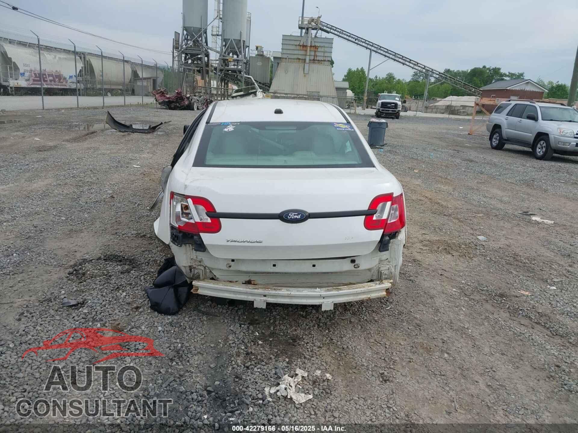 FORD TAURUS 2012 - 1FAHP2EWXCG142011