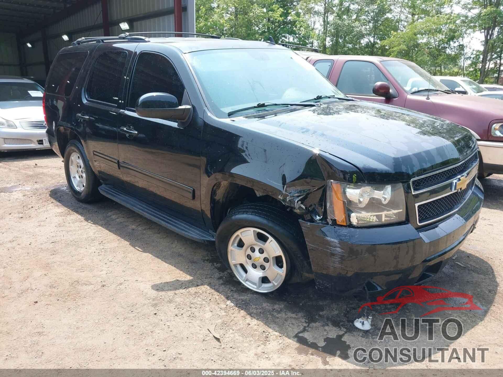 CHEVROLET TAHOE 2013 - 1GNSKBE01DR315132