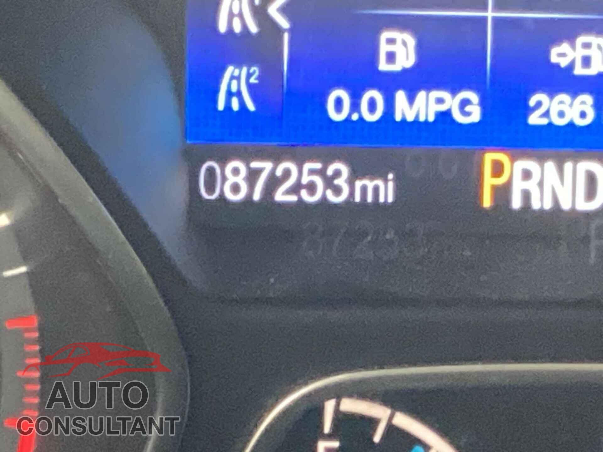 FORD FOCUS 2017 - 1FADP3K29HL315327