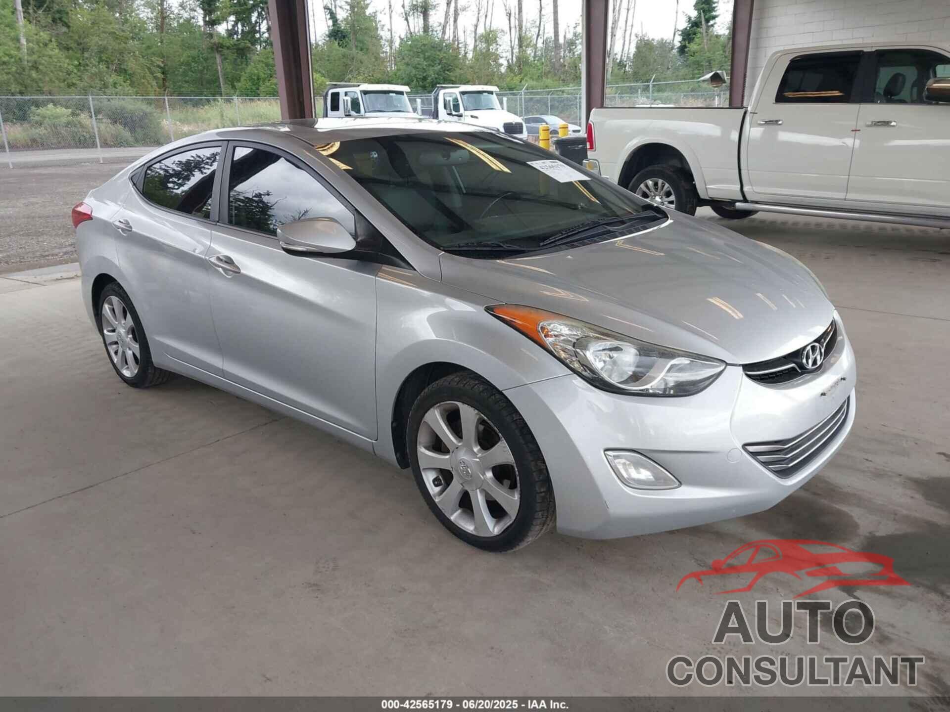 HYUNDAI ELANTRA 2012 - 5NPDH4AE4CH093866