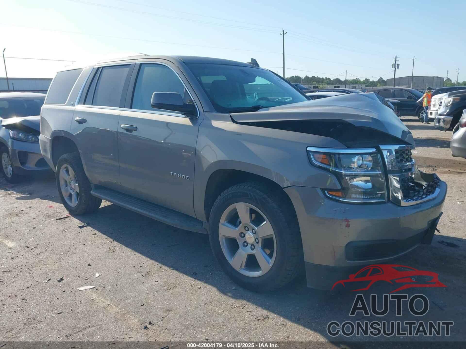 CHEVROLET TAHOE 2019 - 1GNSCBKC7KR211527