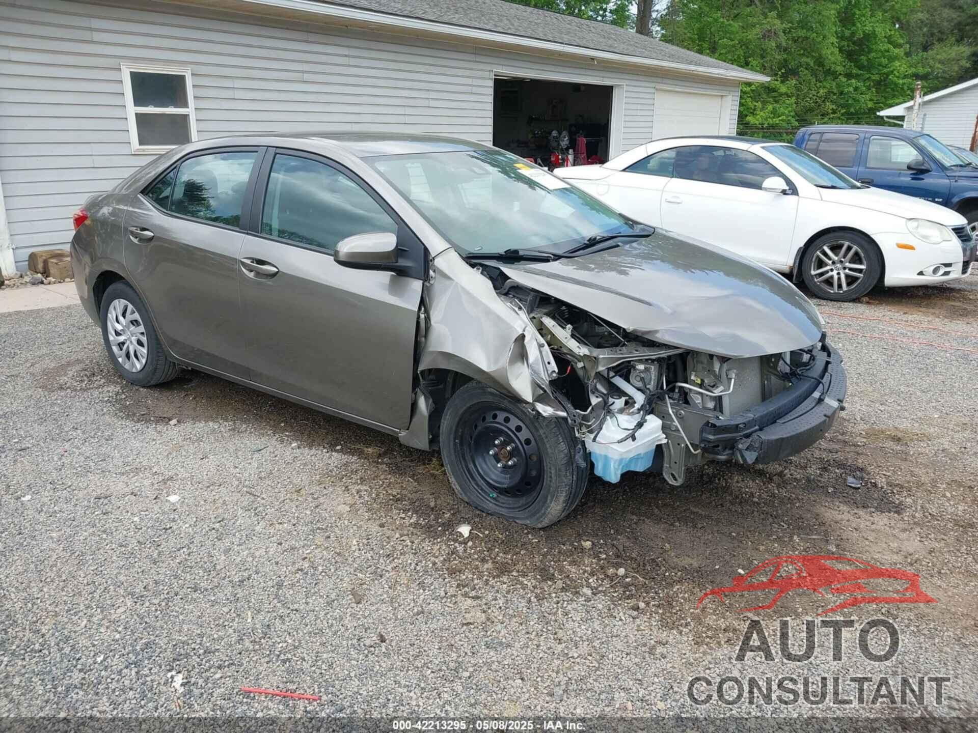 TOYOTA COROLLA 2018 - 2T1BURHE8JC049908