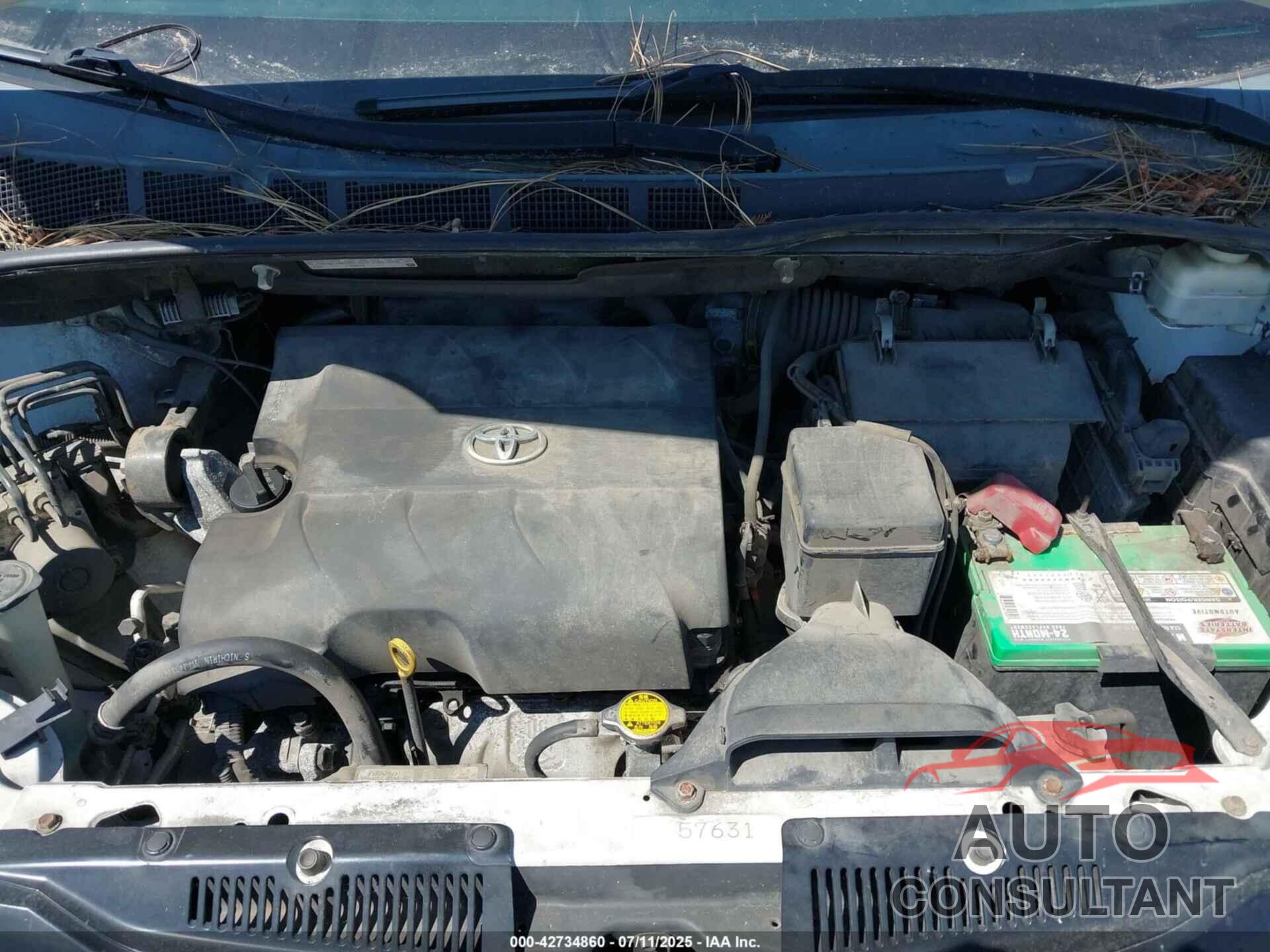 TOYOTA SIENNA 2013 - 5TDKK3DC0DS352376