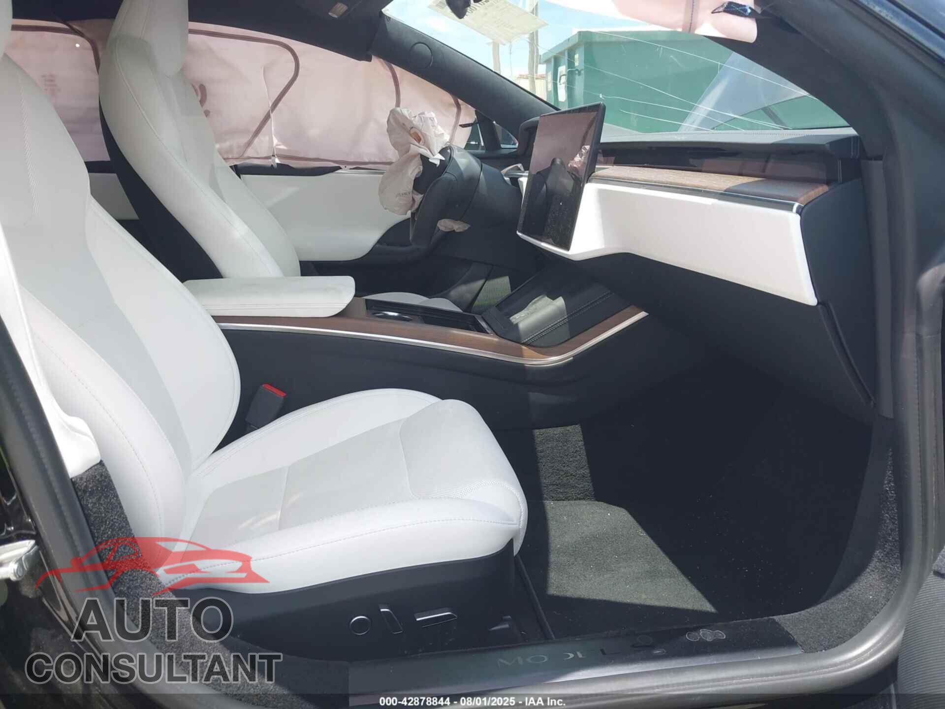 TESLA MODEL S 2023 - 5YJSA1E59PF502209