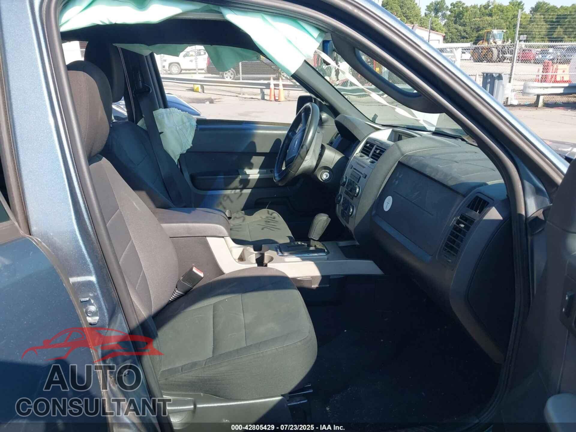 FORD ESCAPE 2011 - 1FMCU0D73BKA83242