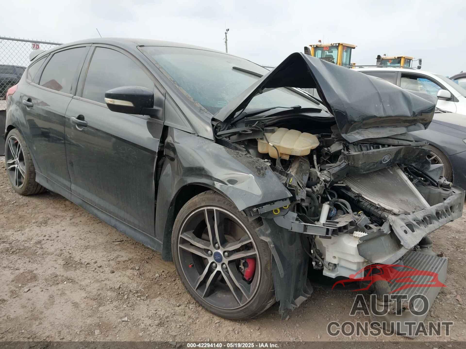 FORD FOCUS 2015 - 1FADP3L9XFL332792