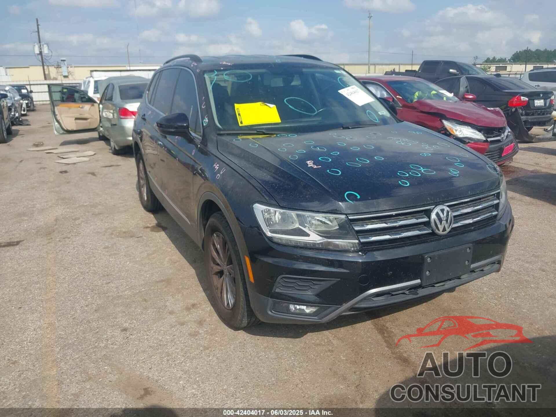 VOLKSWAGEN TIGUAN 2018 - 3VV3B7AXXJM033115