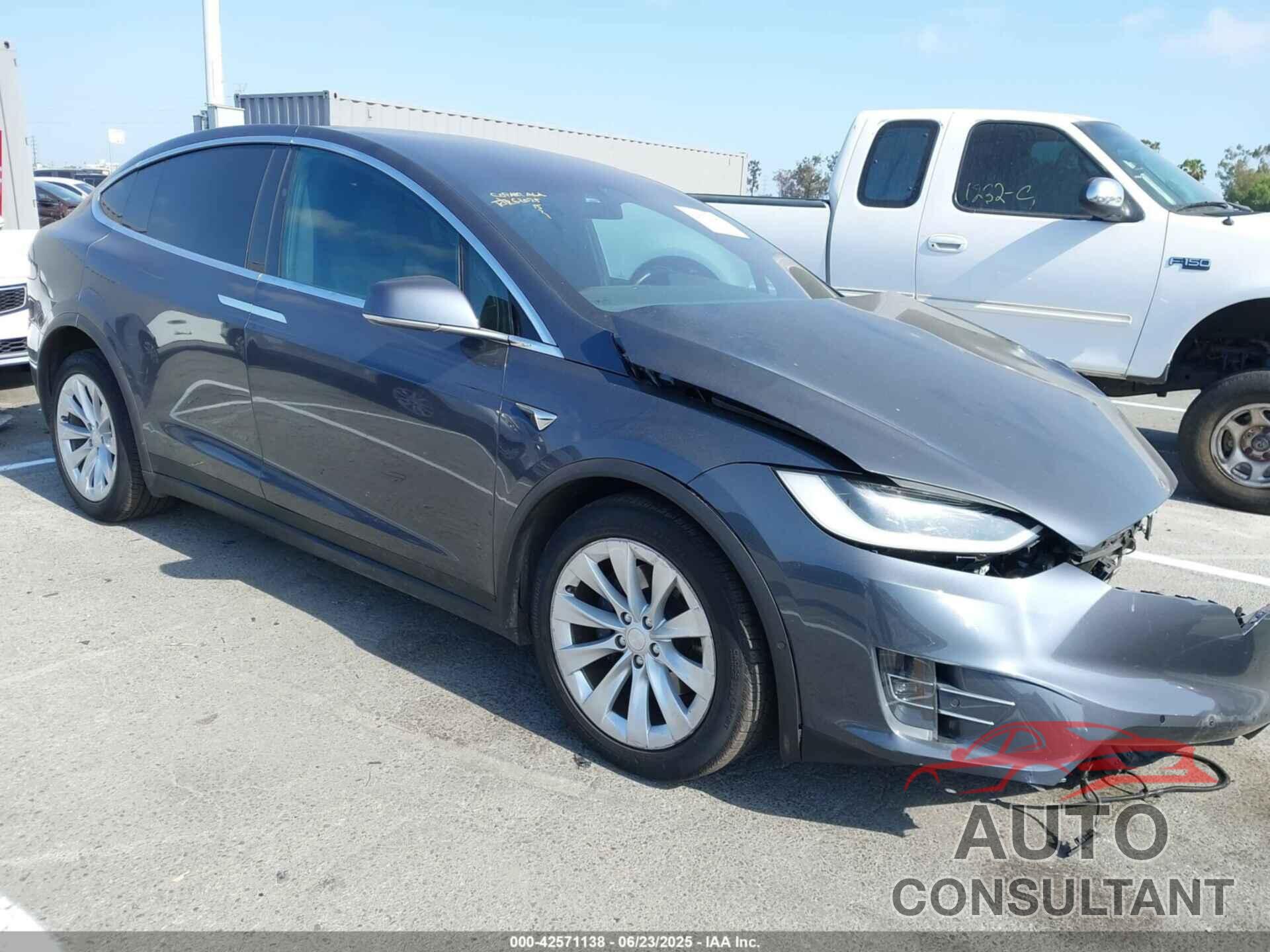 TESLA MODEL X 2021 - 5YJXCAE28MF323516