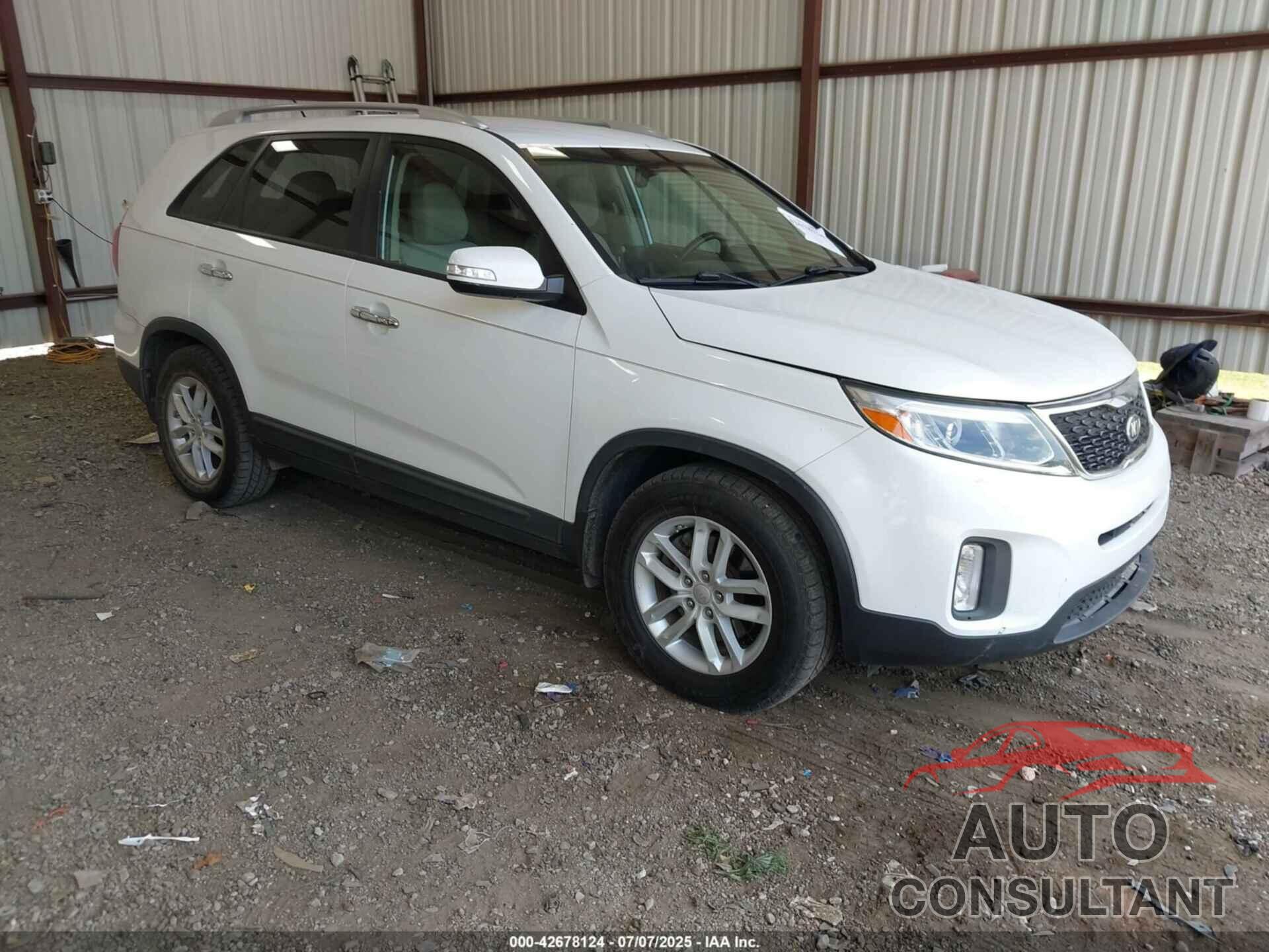 KIA SORENTO 2015 - 5XYKT4A63FG562181