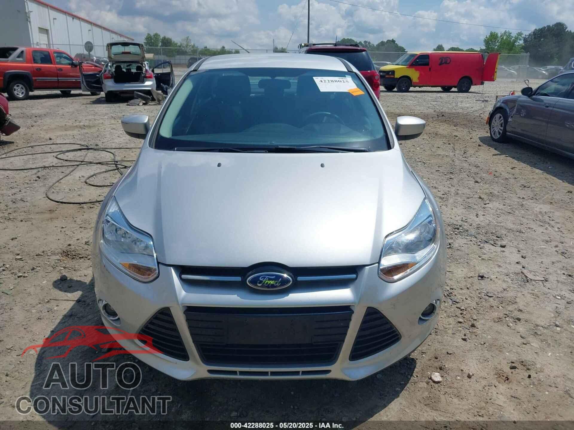 FORD FOCUS 2012 - 1FAHP3F29CL452465