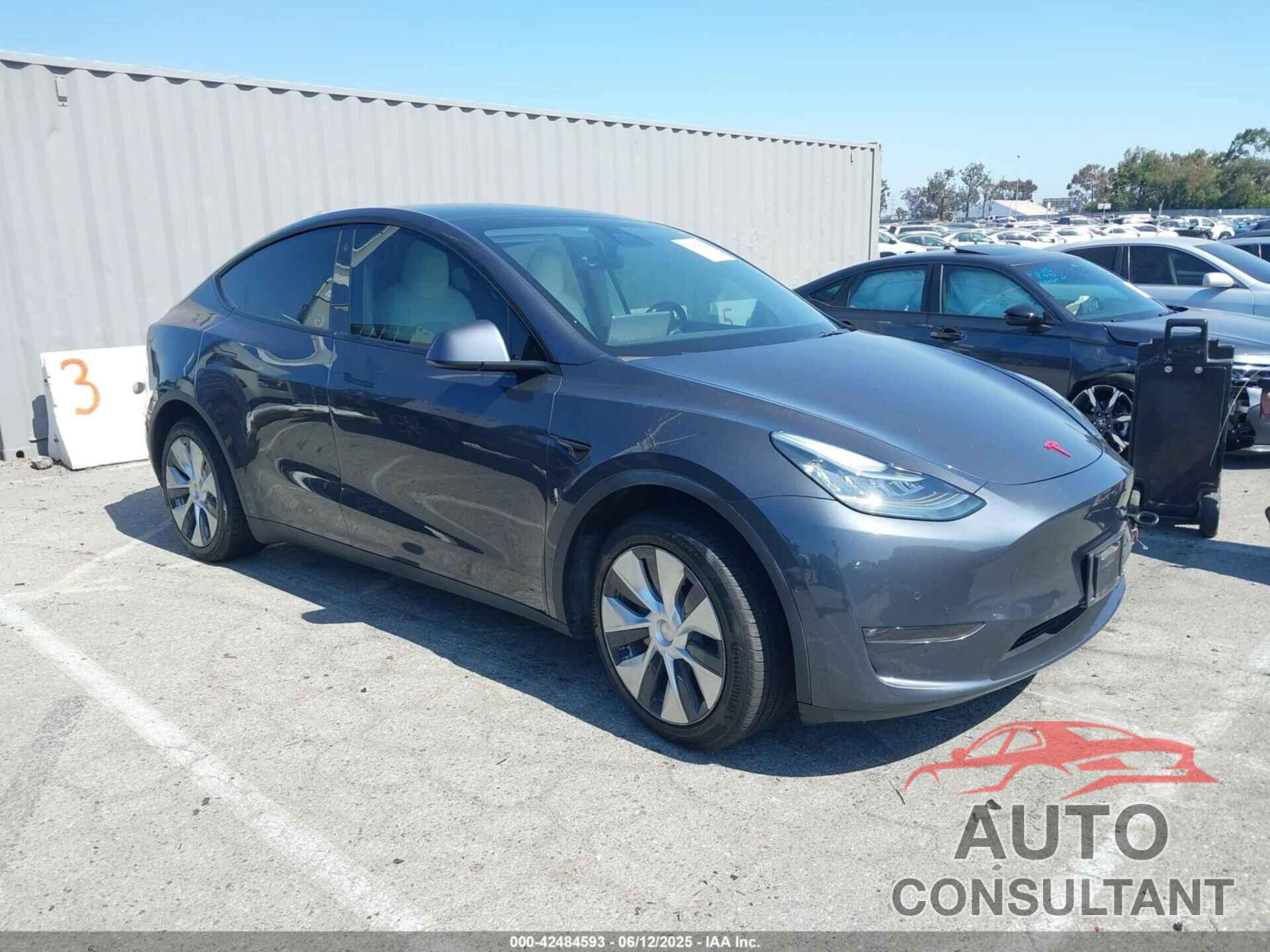 TESLA MODEL Y 2022 - 7SAYGDEE4NF317947