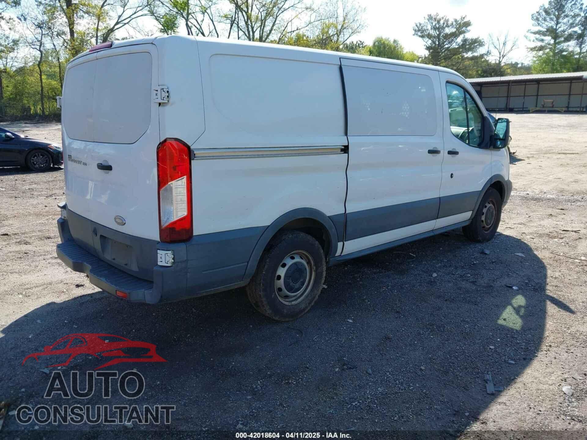 FORD TRANSIT-150 2015 - 1FTNE1YM0FKA48857